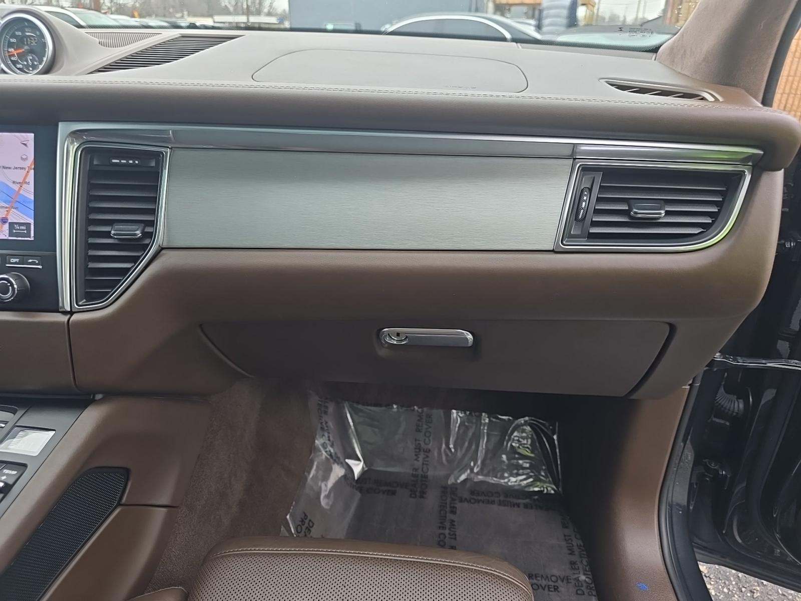 2018 Porsche Macan Turbo AWD