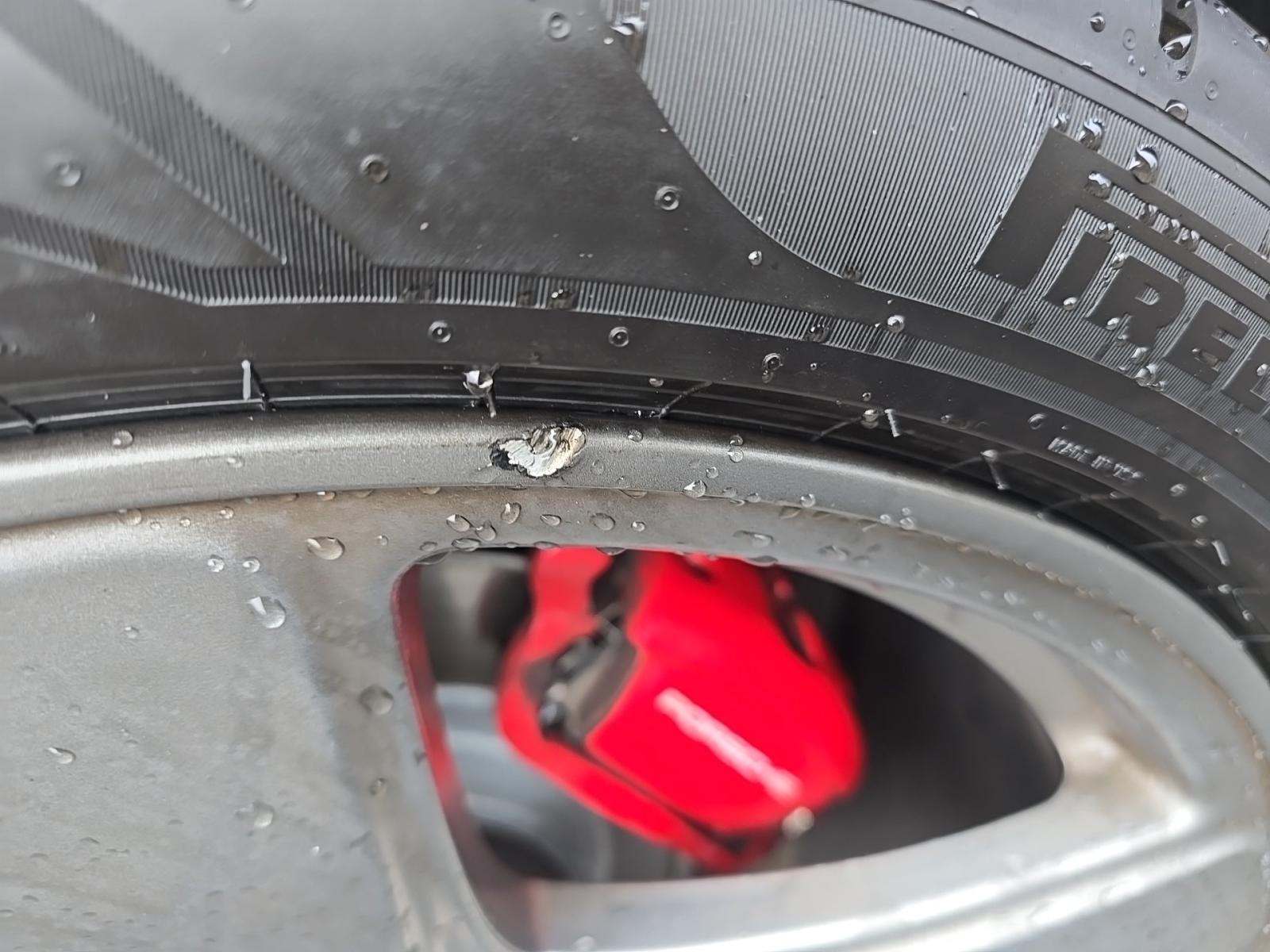 2018 Porsche Macan Turbo AWD