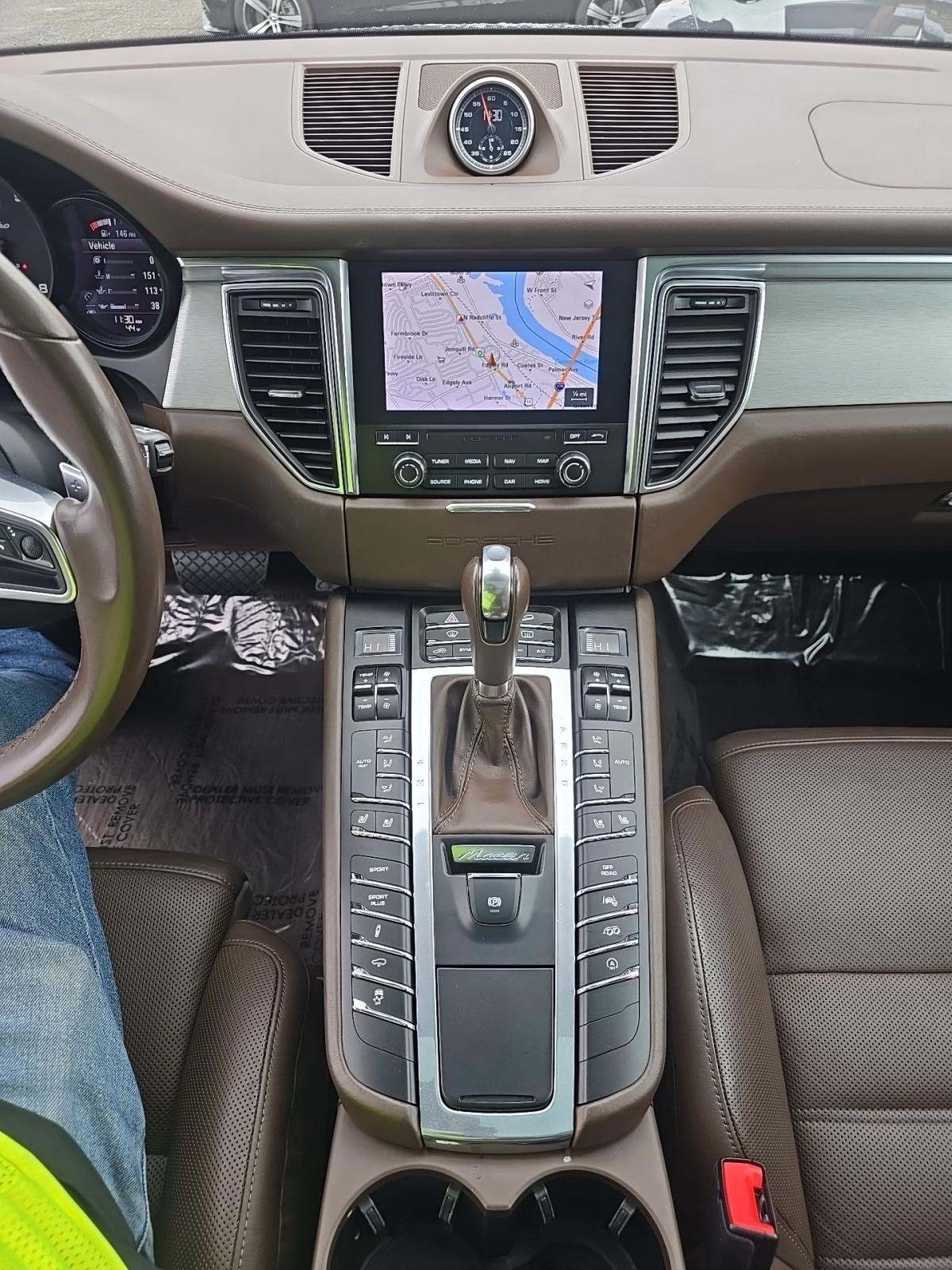 2018 Porsche Macan Turbo AWD