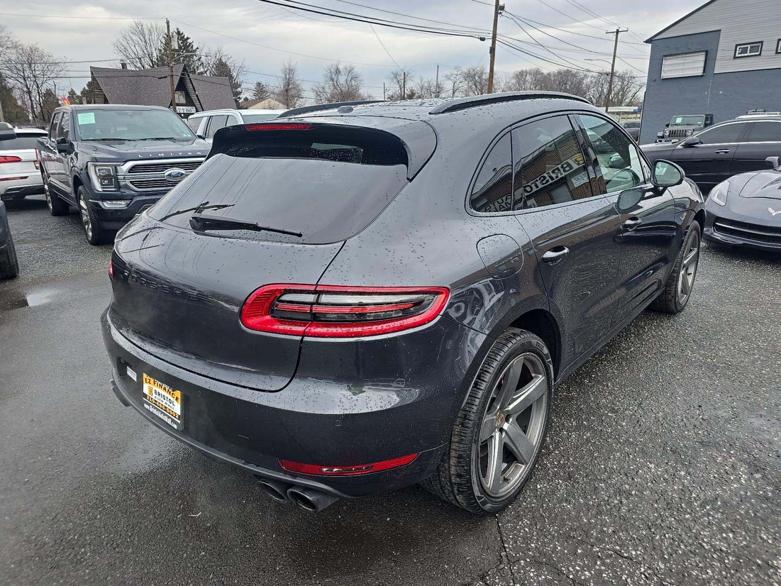 2018 Porsche Macan Turbo AWD