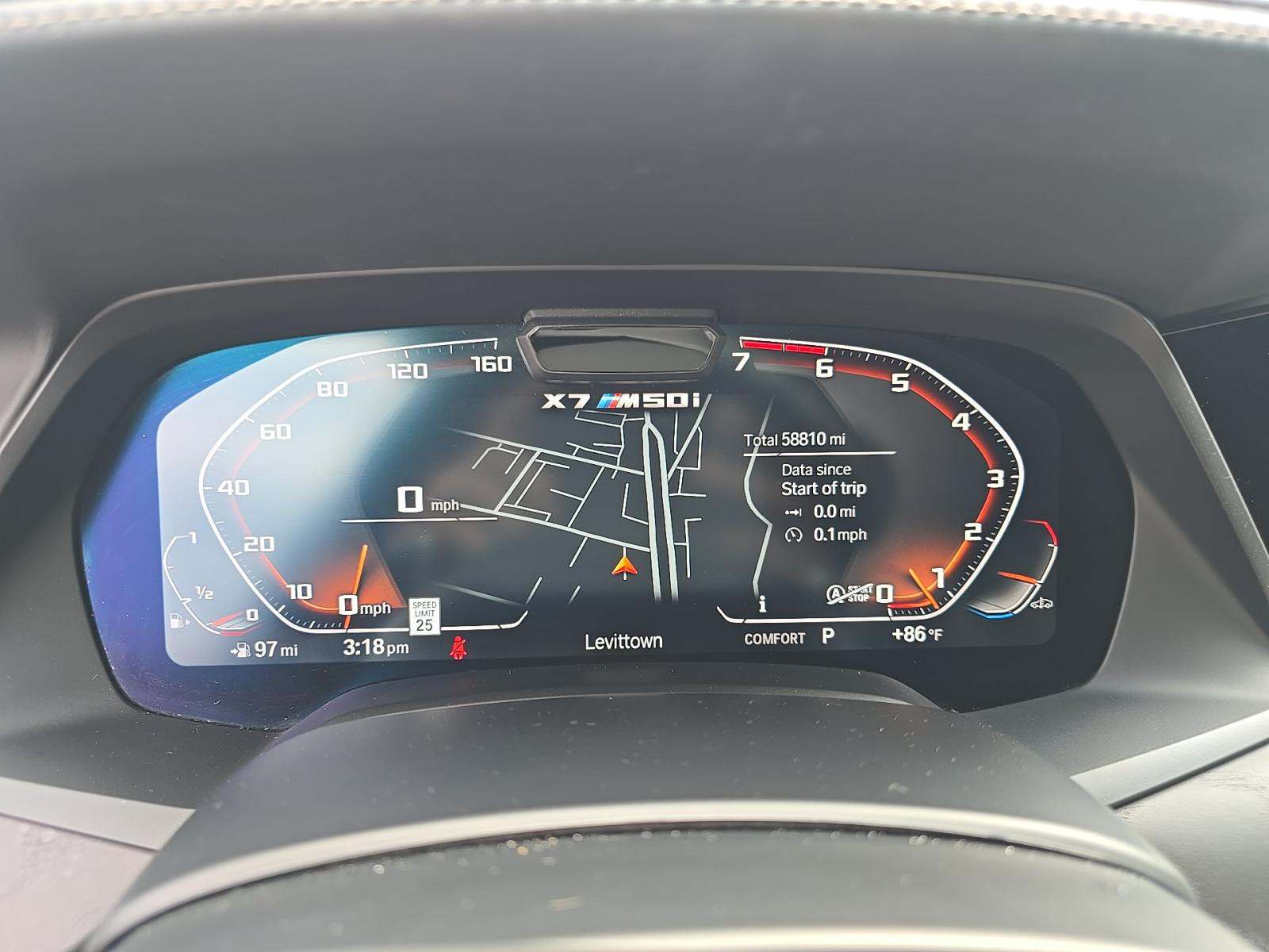 2022 BMW X7 M50i AWD