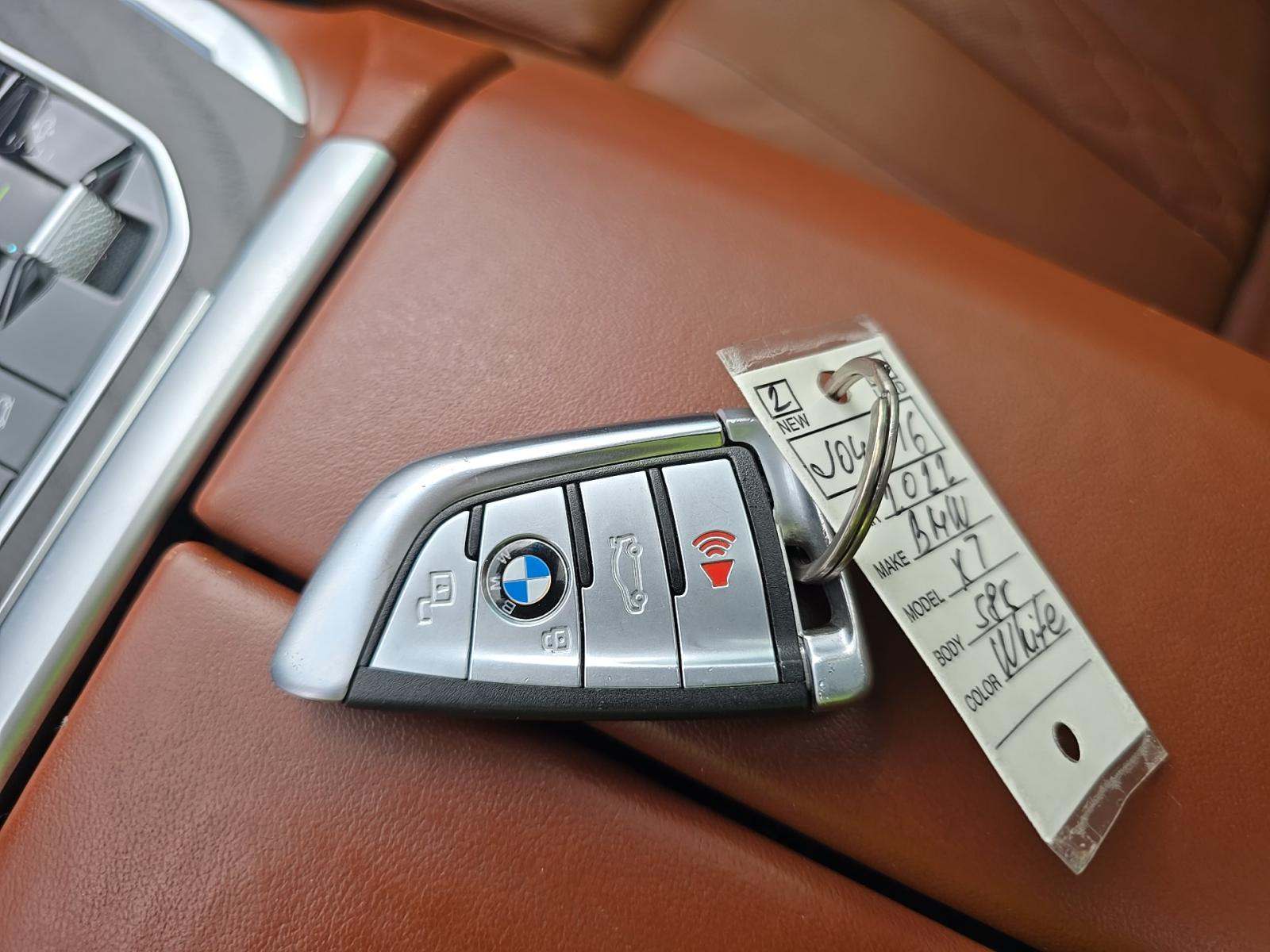 2022 BMW X7 M50i AWD