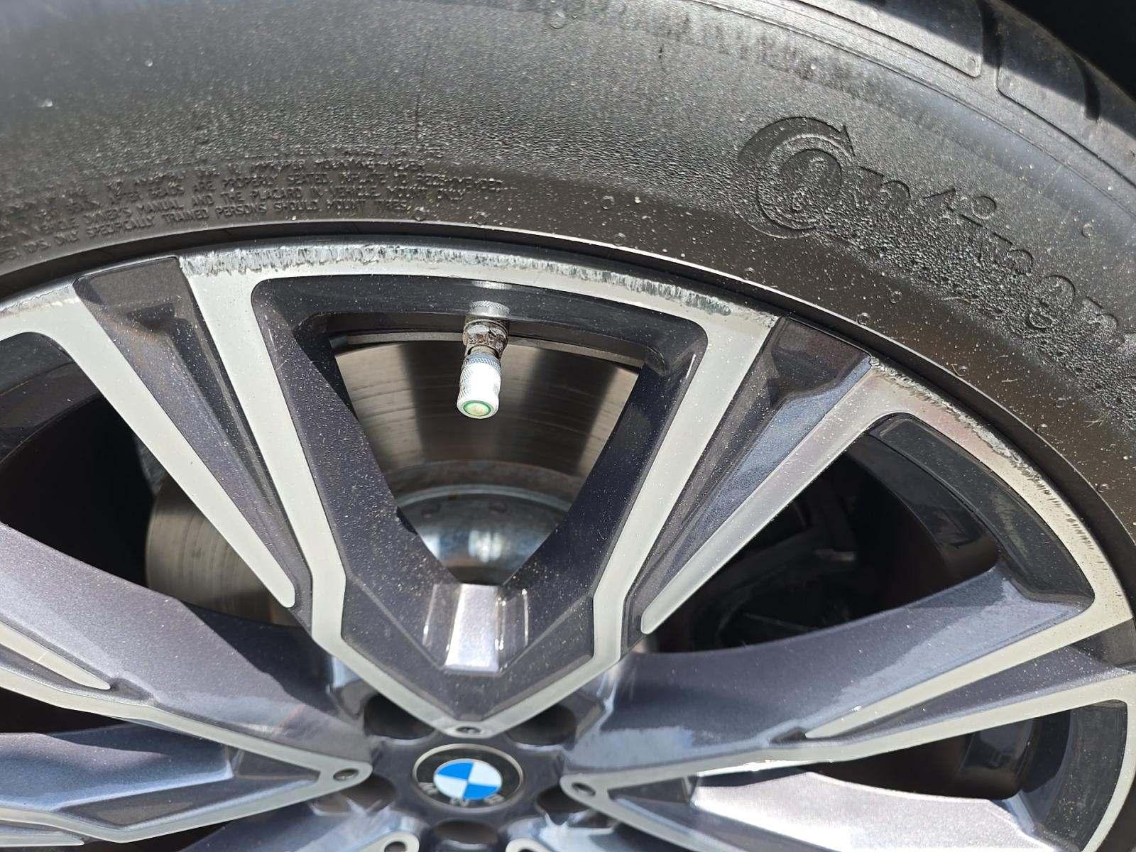 2022 BMW X7 M50i AWD