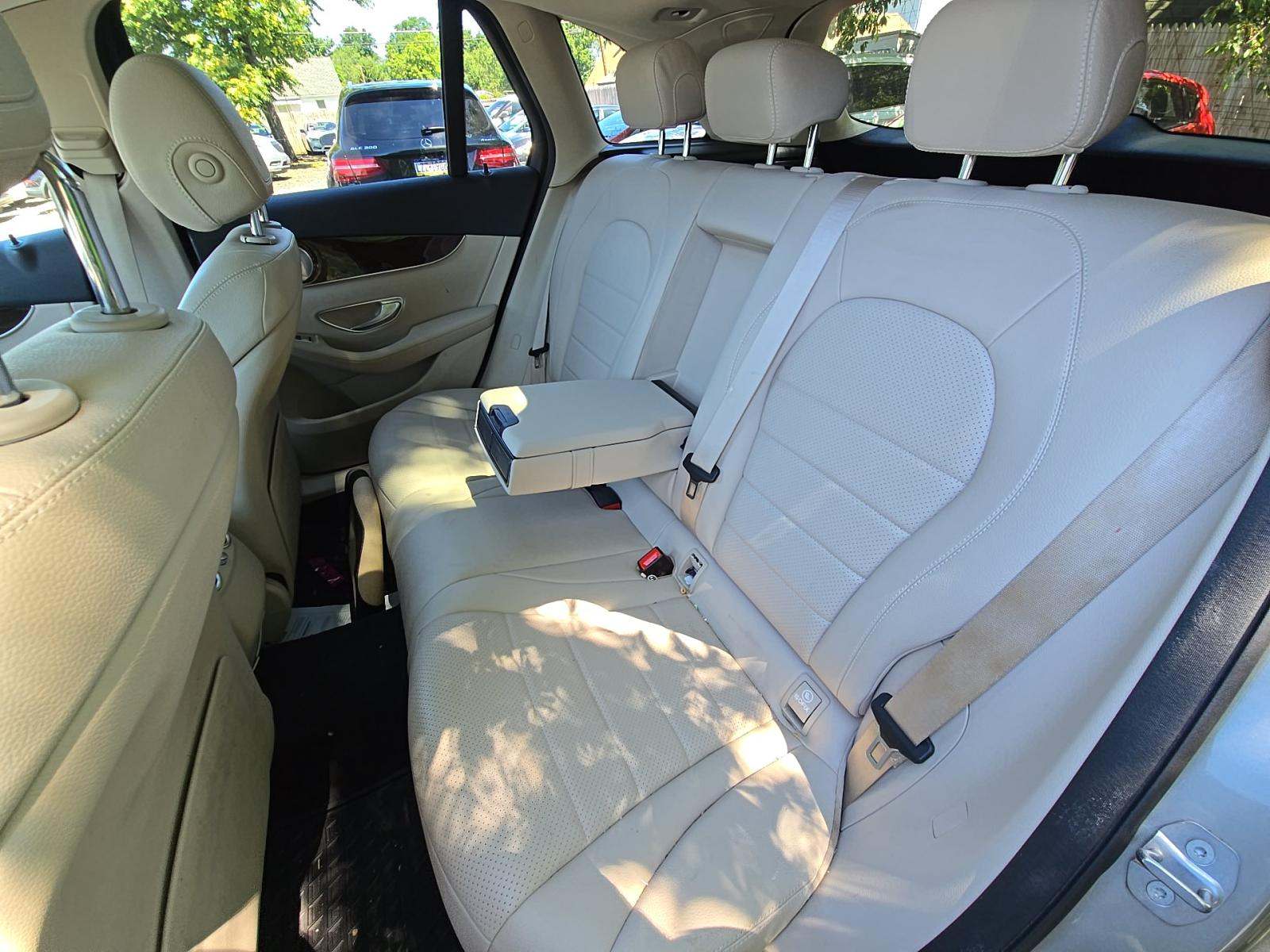 2019 Mercedes-Benz GLC GLC 300 AWD