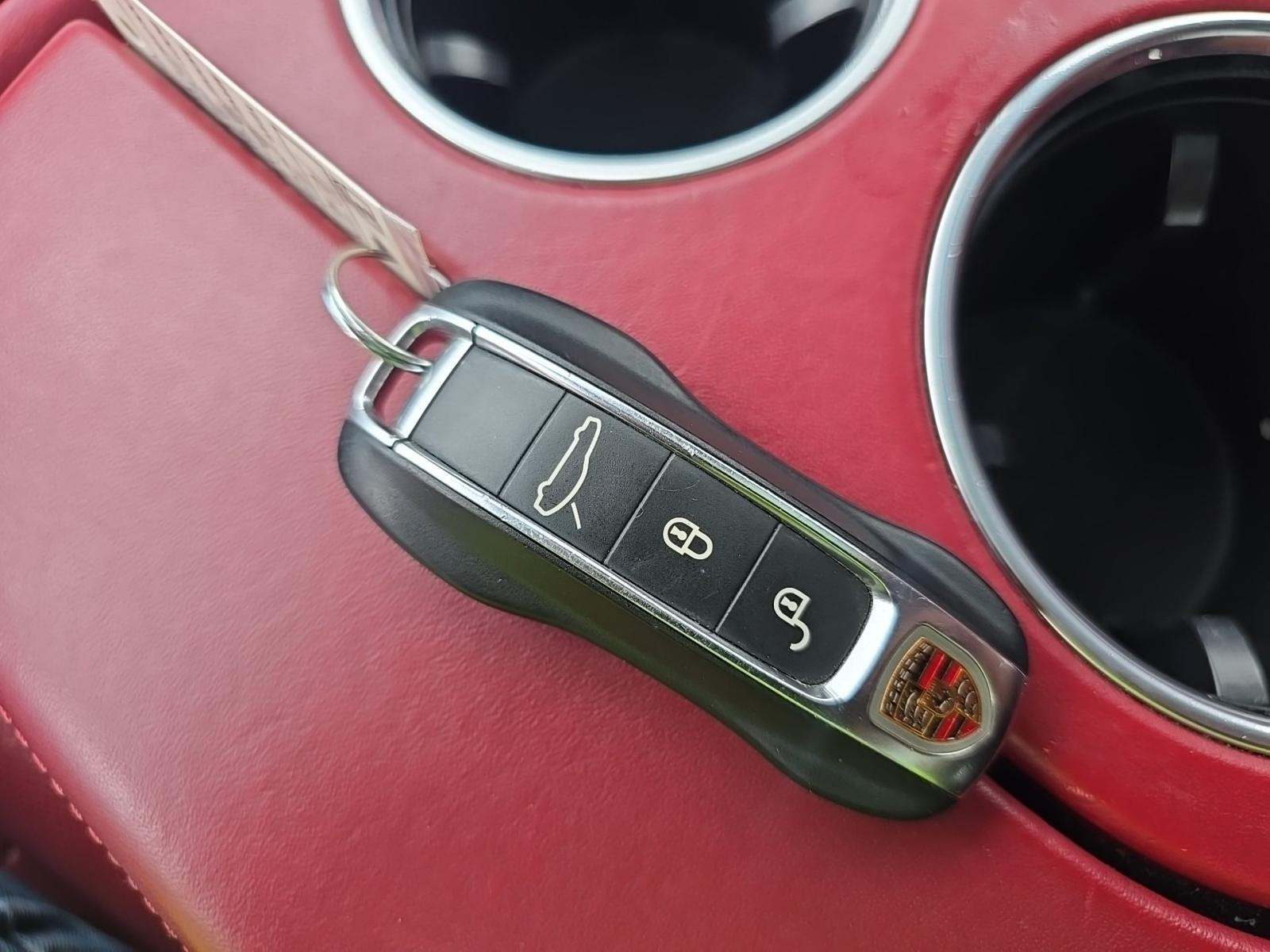 2017 Porsche Panamera Base RWD