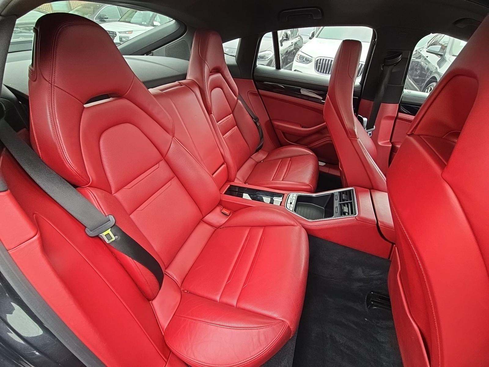 2017 Porsche Panamera Base RWD