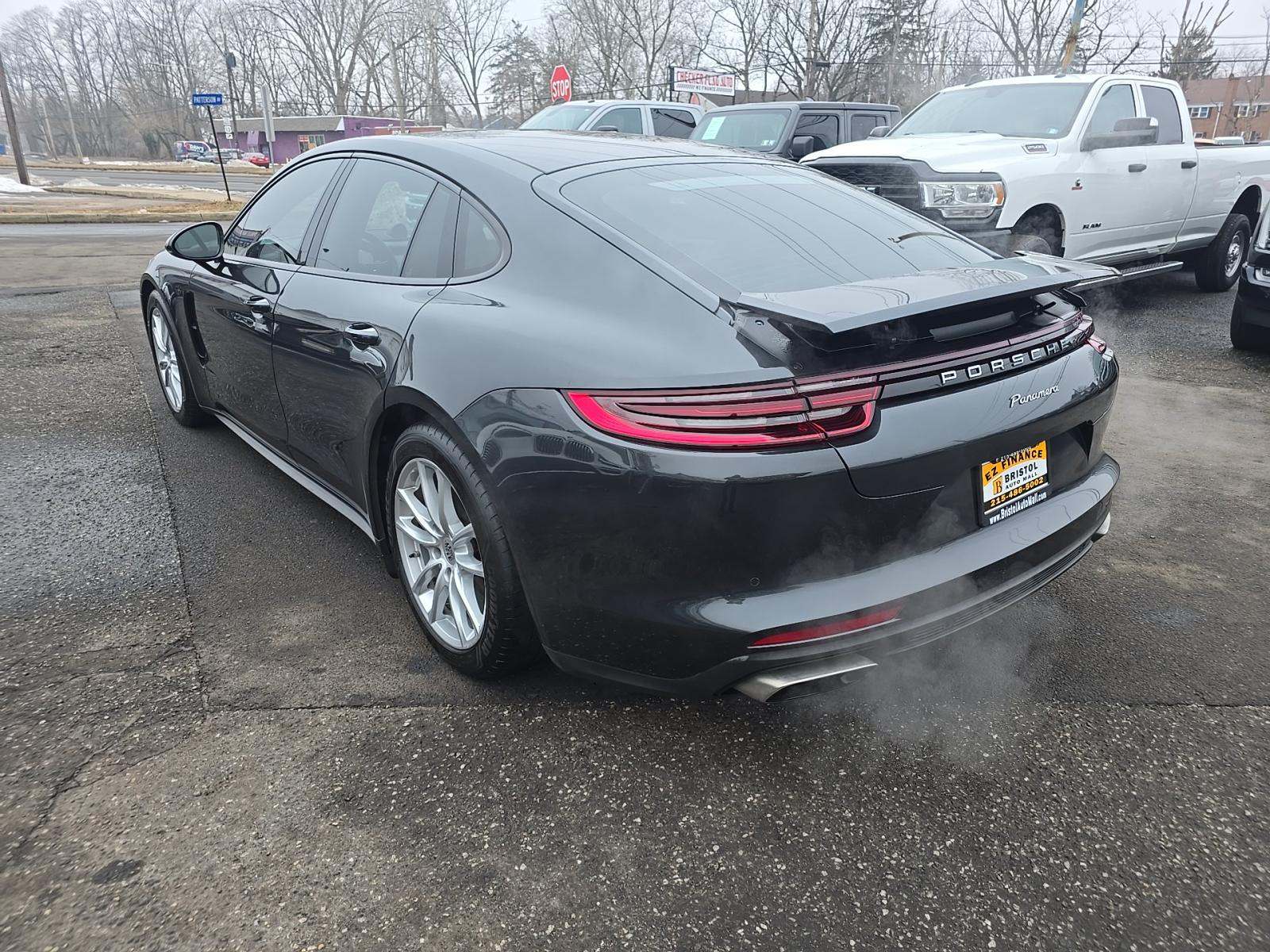 2017 Porsche Panamera Base RWD