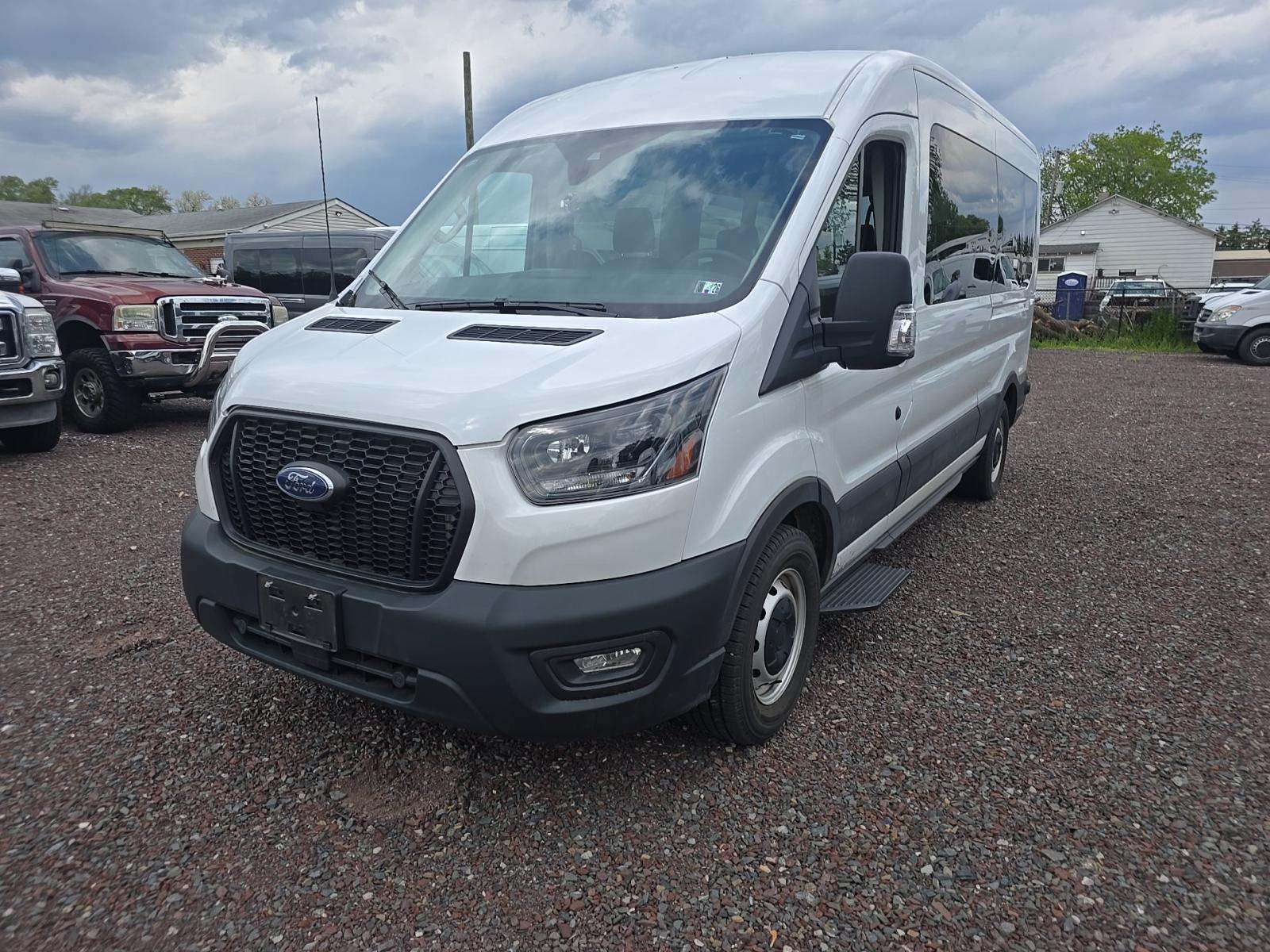 FORD TRANSIT 350 - 1
