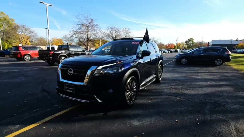 2024 Nissan Pathfinder SL