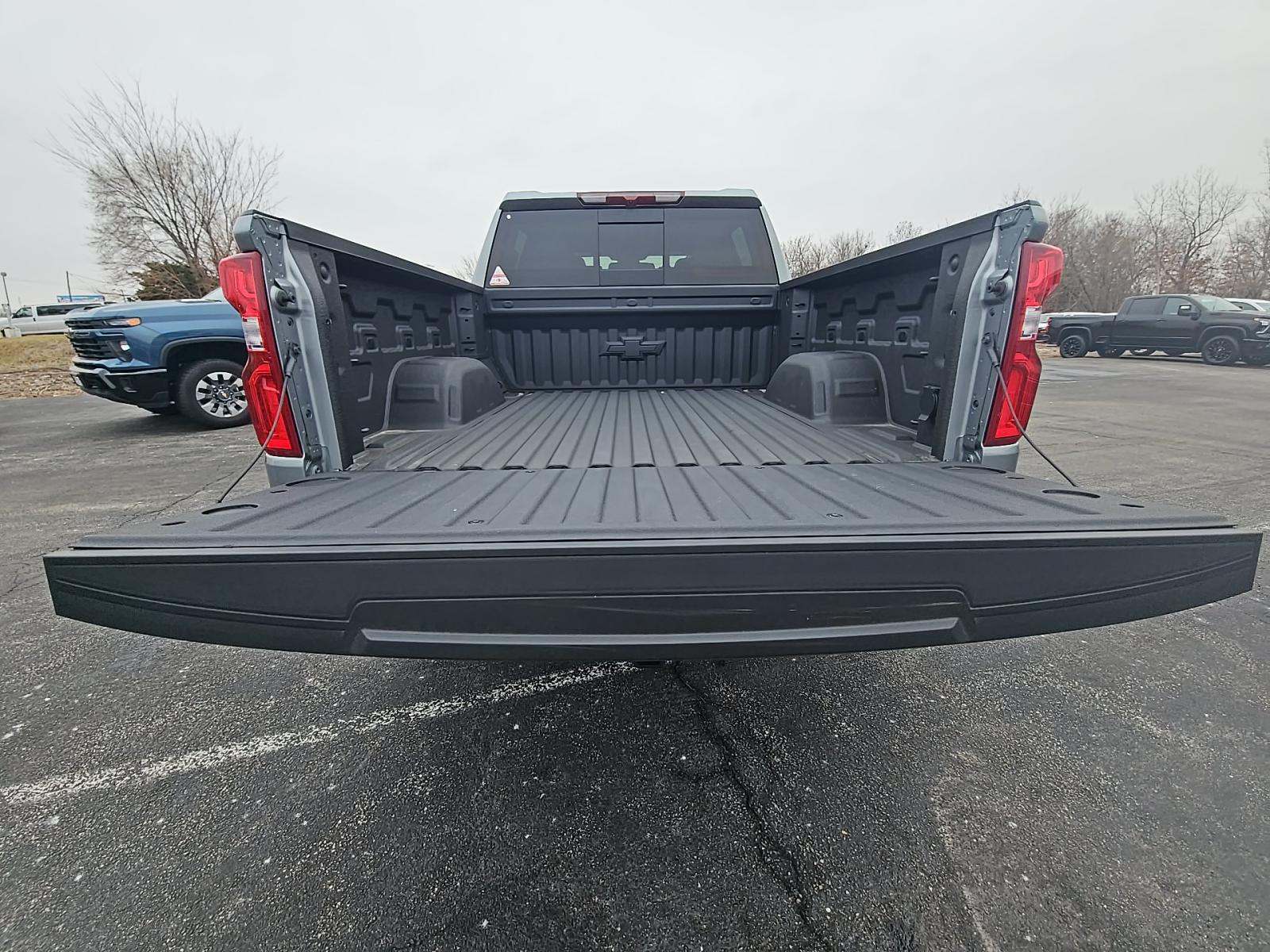 2025 Chevrolet Silverado 1500 High Country AWD