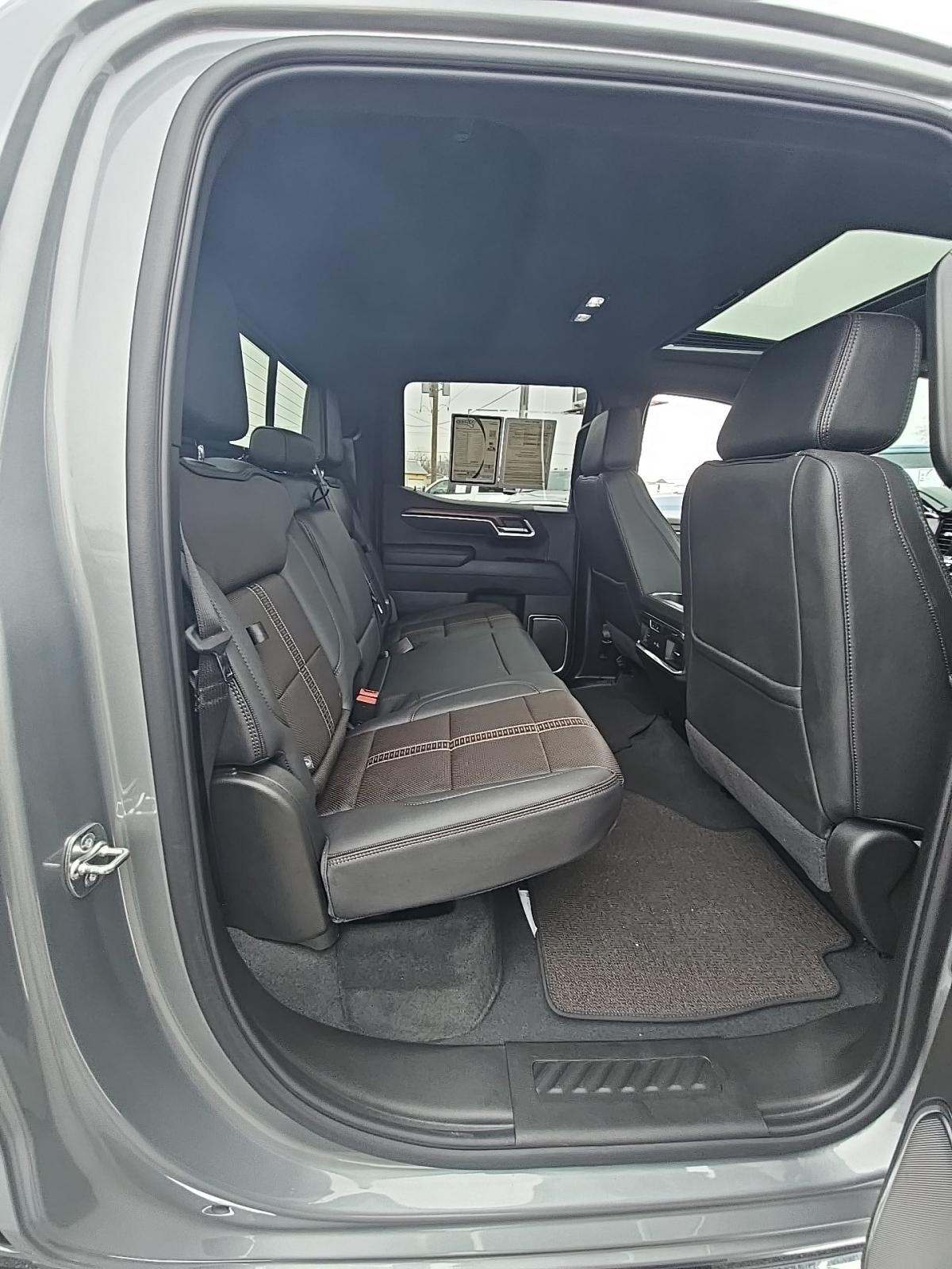 2025 Chevrolet Silverado 1500 High Country AWD