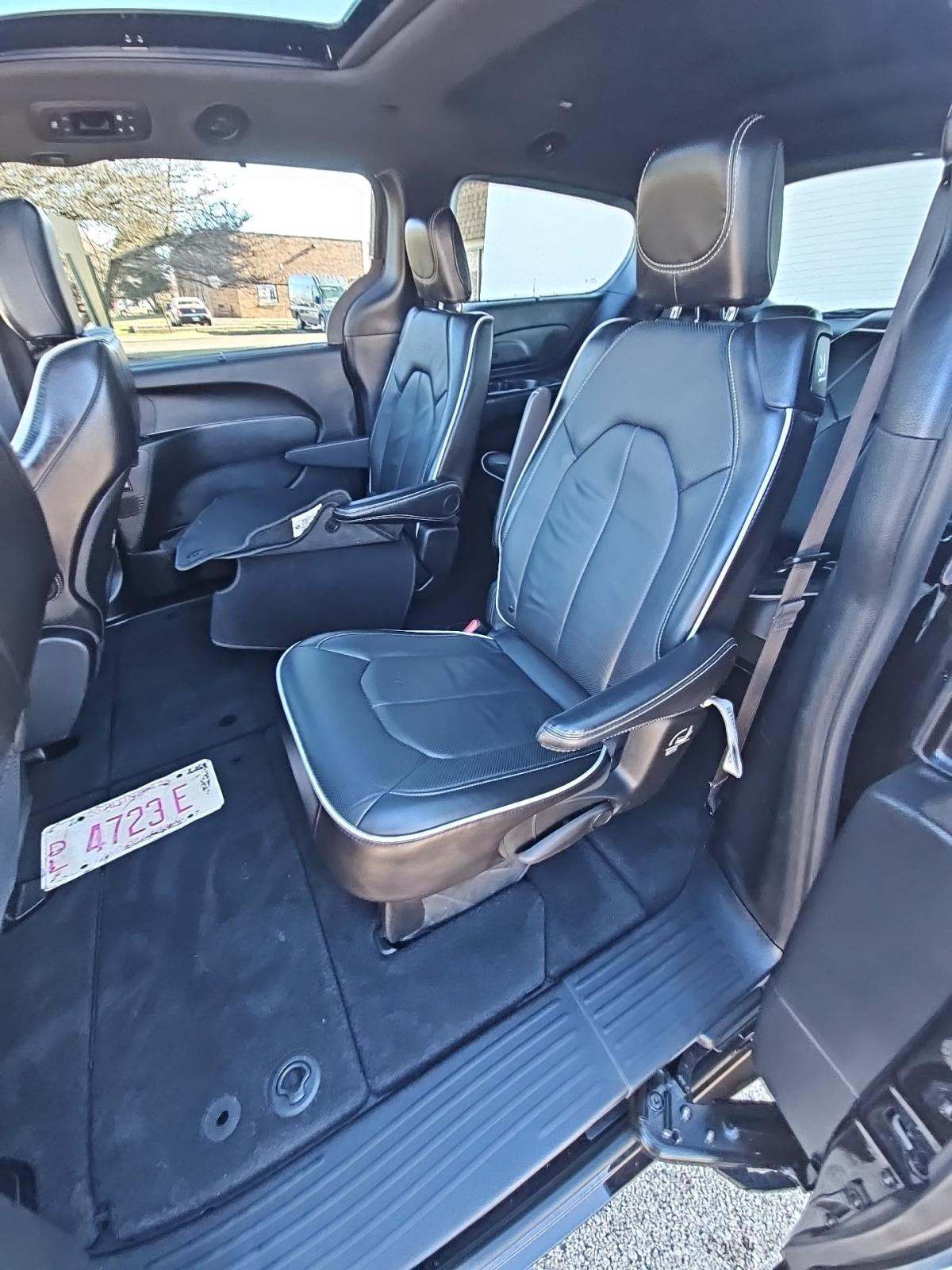 2025 Chrysler Pacifica Limited FWD