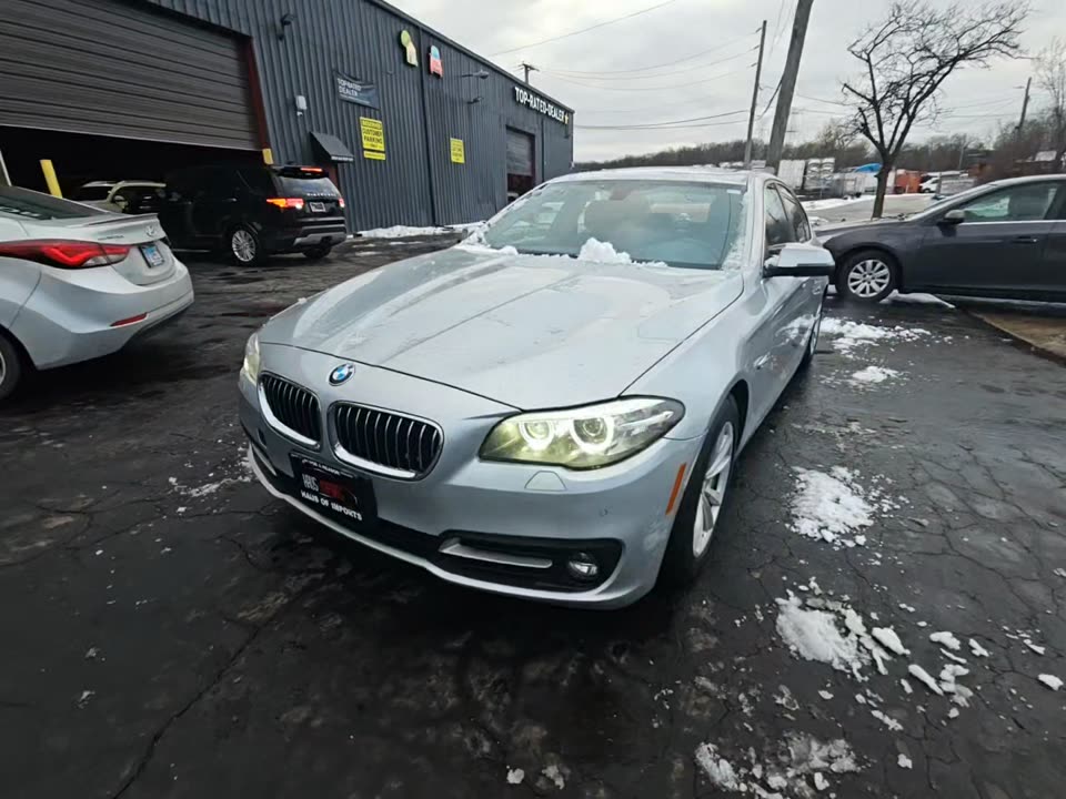 2015 BMW 5 Series Sedan 528i xDrive