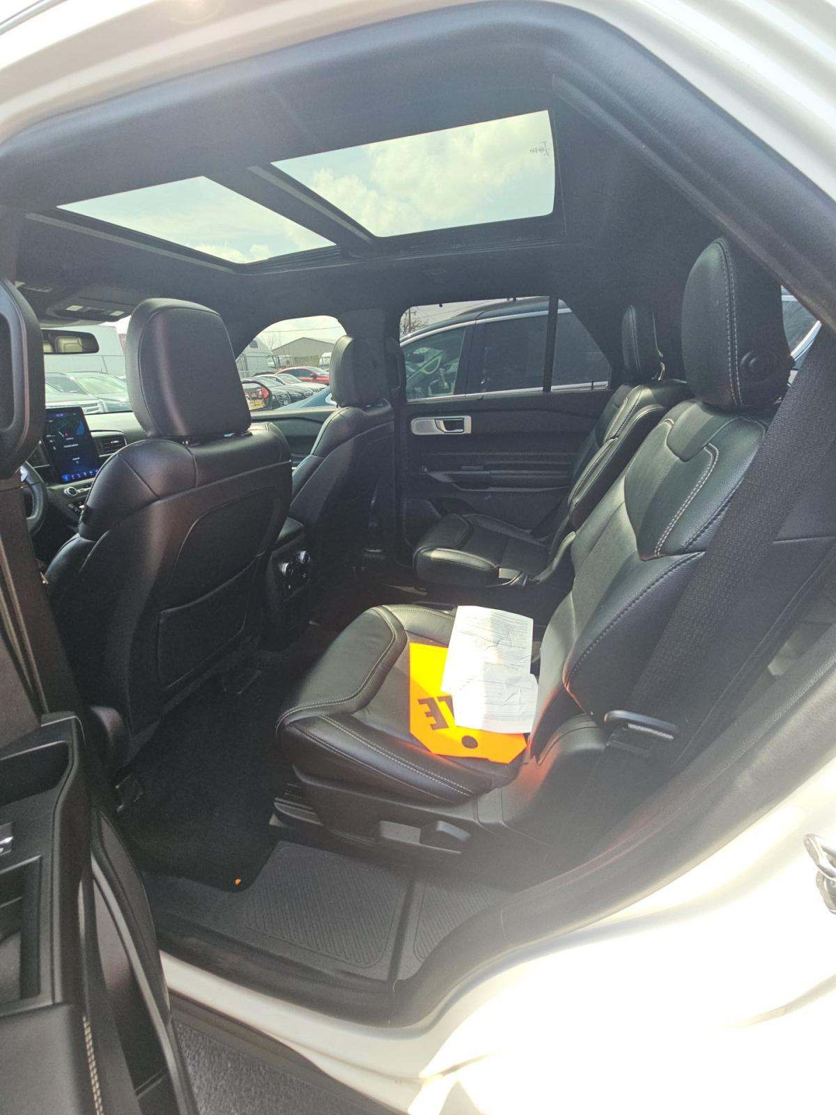 FORD EXPLORER - 9