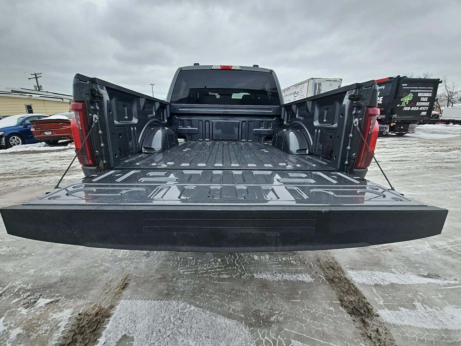 2025 Ford F-150 XLT AWD