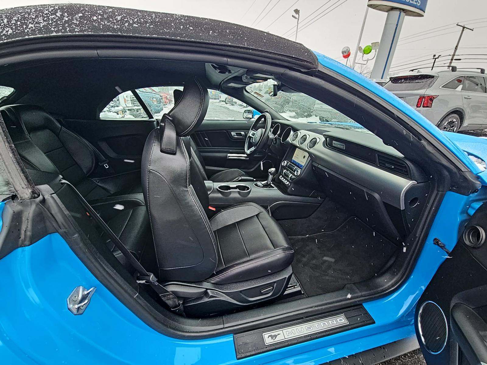 2022 Ford Mustang EcoBoost Premium RWD