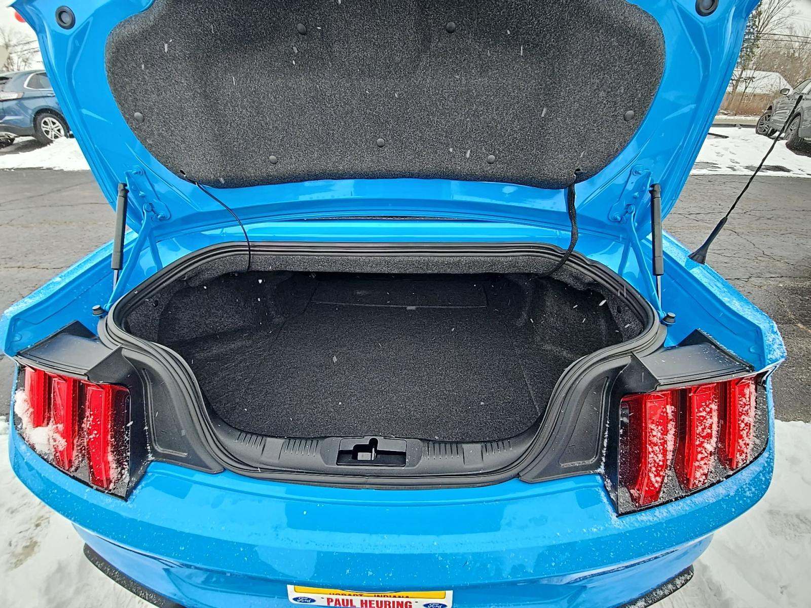 2022 Ford Mustang EcoBoost Premium RWD