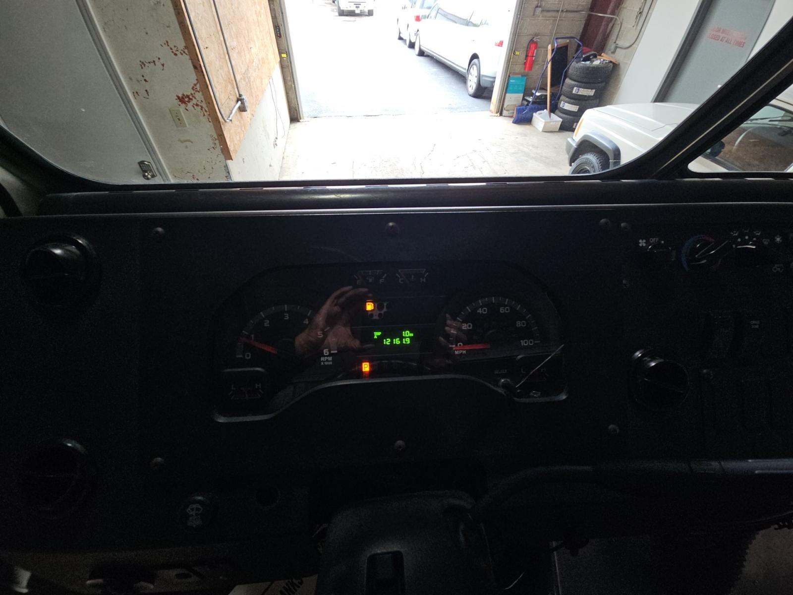 FORD E-350 - 9