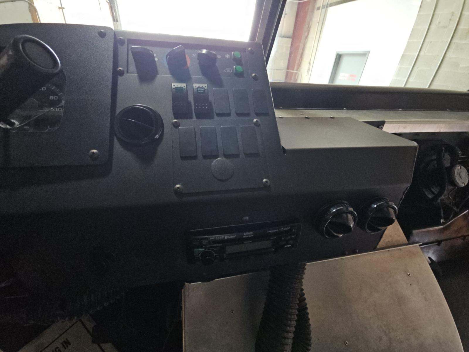 FORD E-350 - 10
