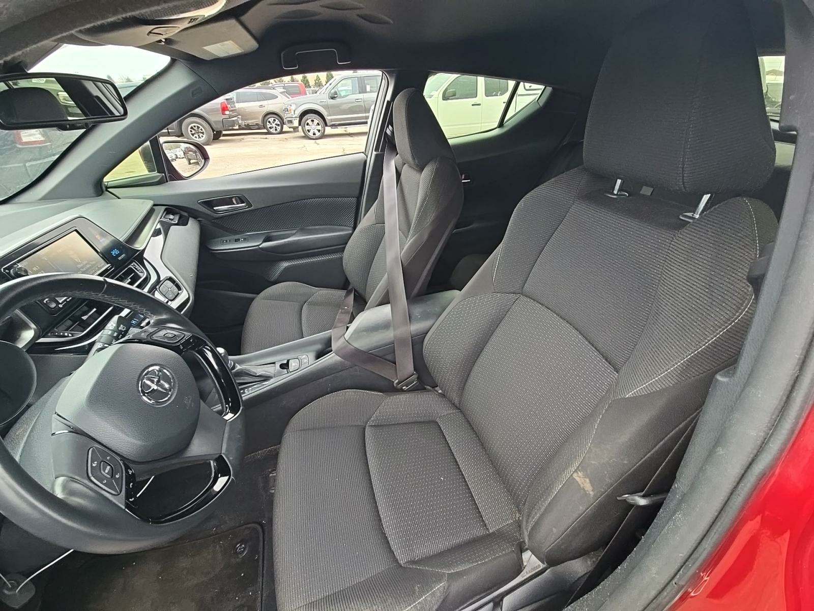 2018 Toyota C-HR XLE FWD
