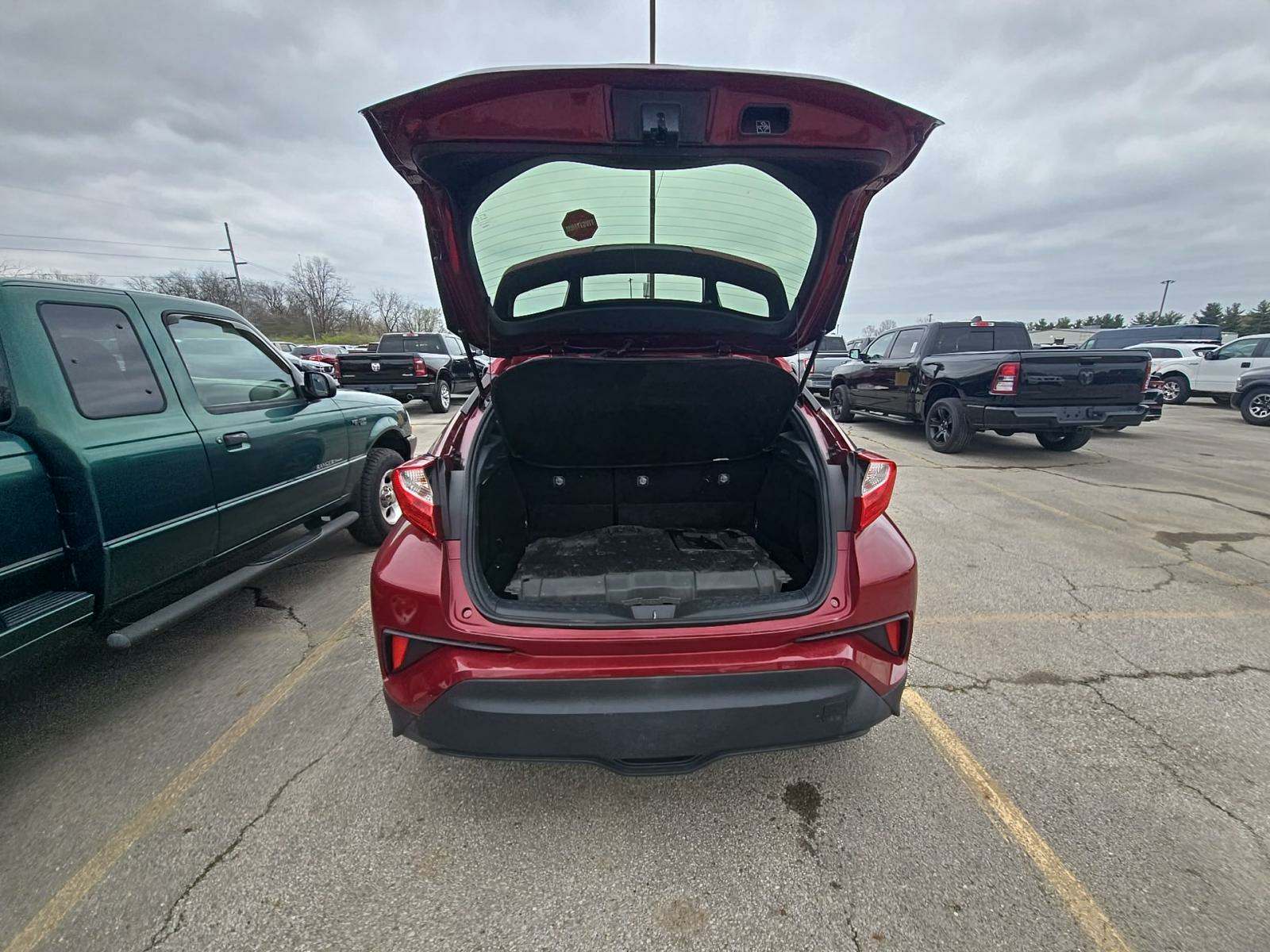 2018 Toyota C-HR XLE FWD