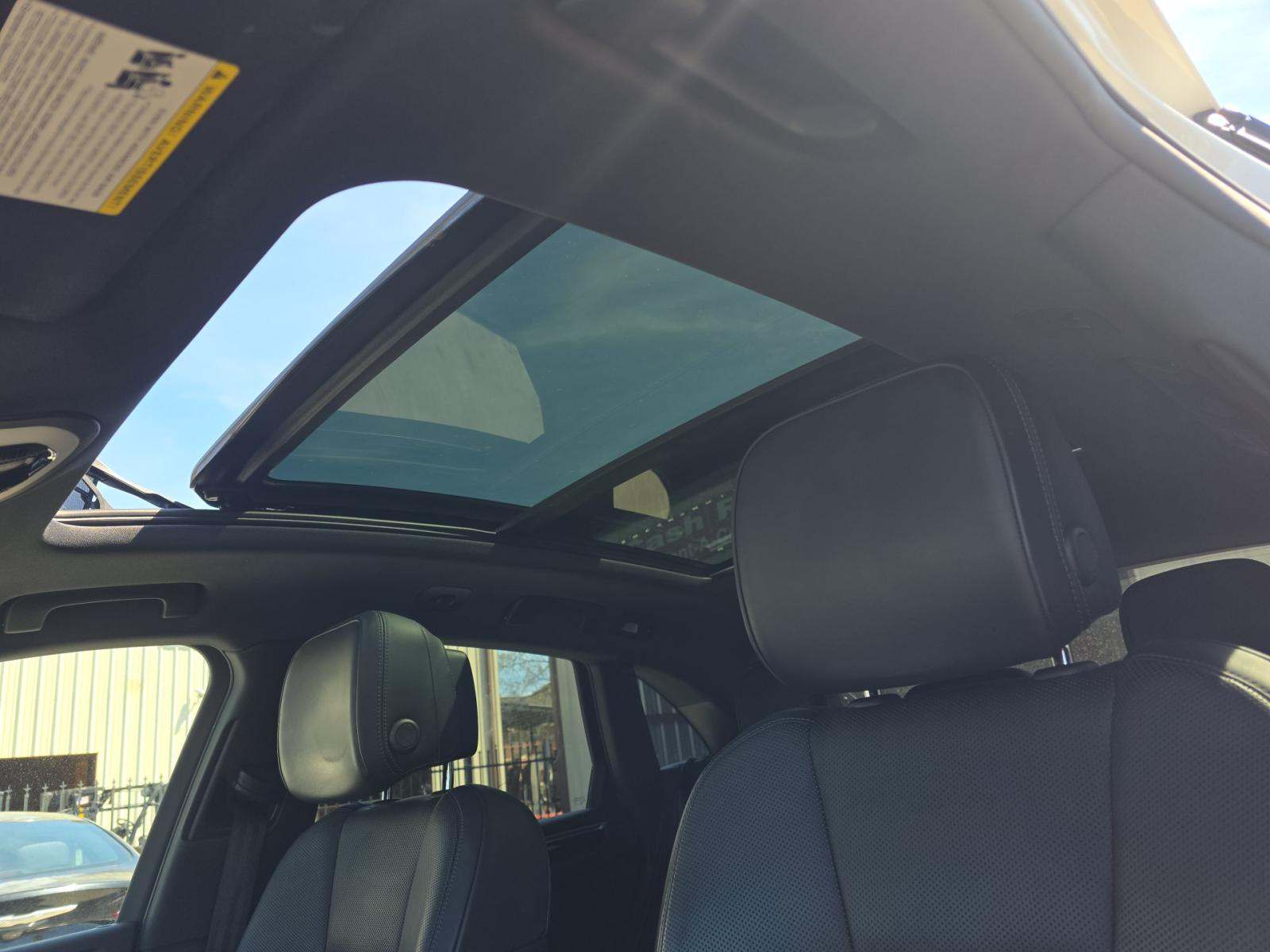 2020 Porsche Macan Base AWD