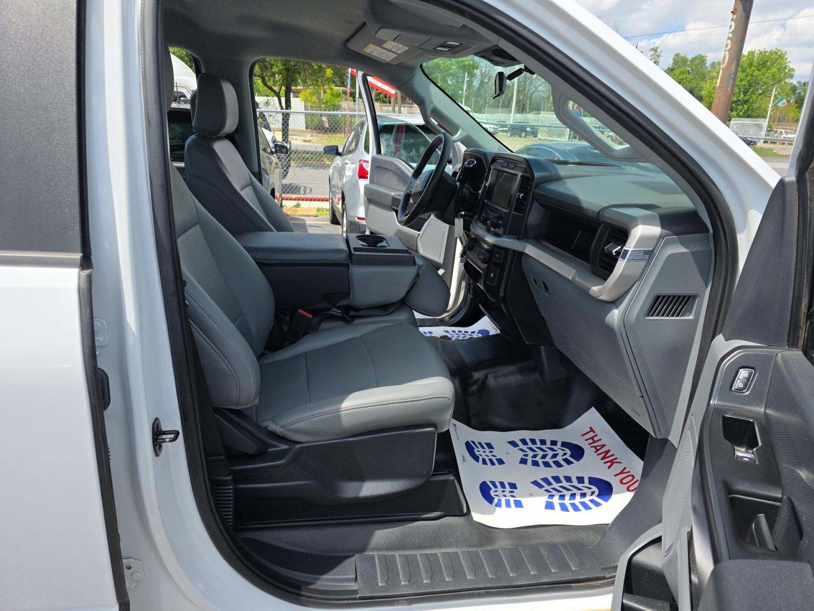 2022 Ford F-150 XL RWD