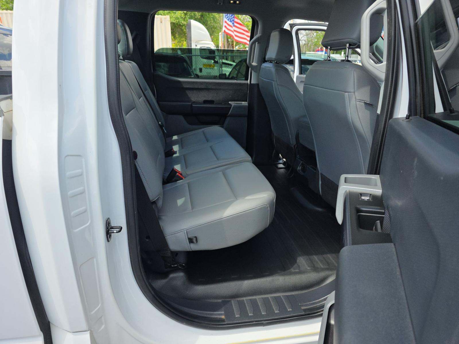 2022 Ford F-150 XL RWD