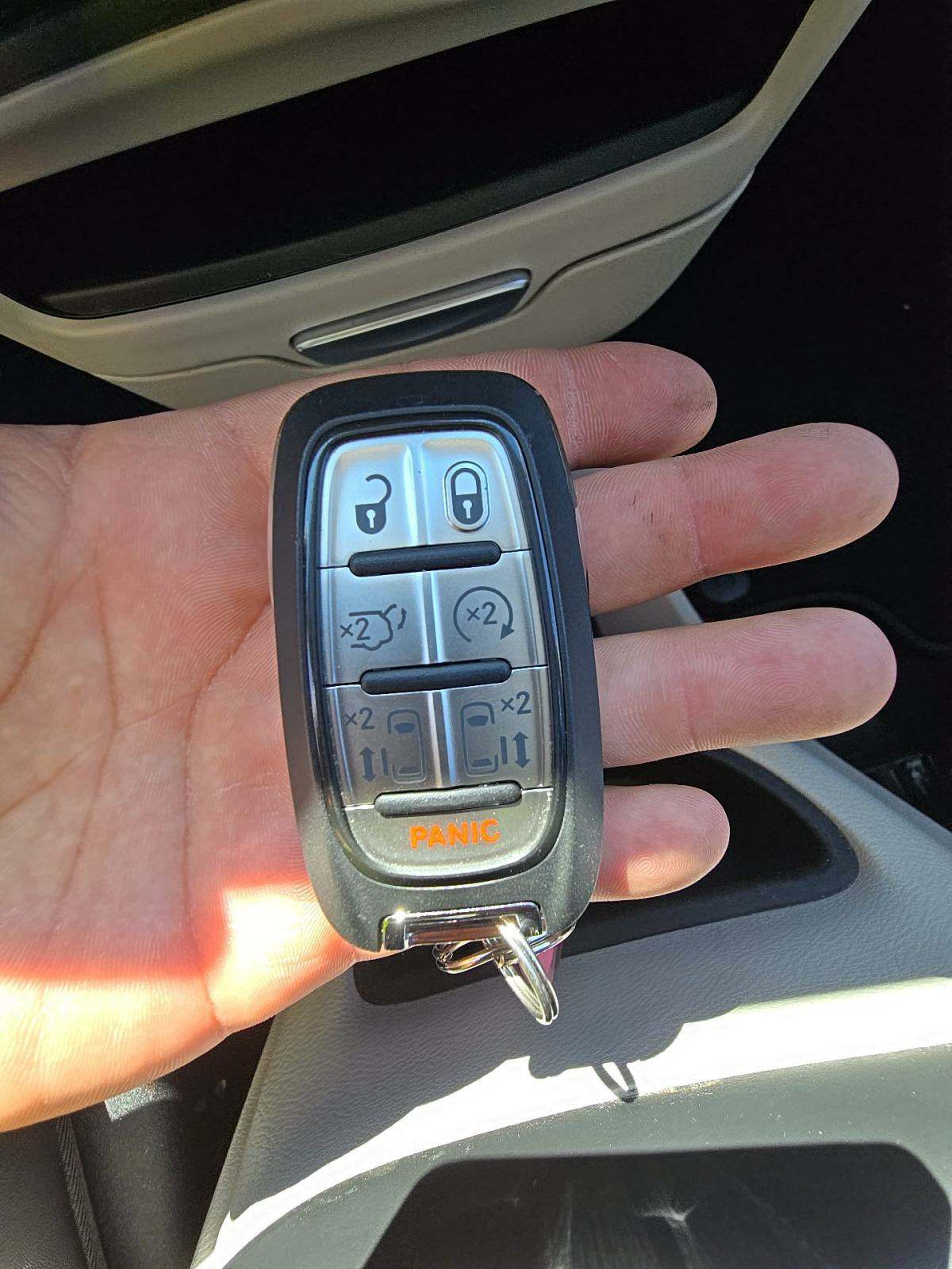 2024 Chrysler Pacifica Touring L FWD