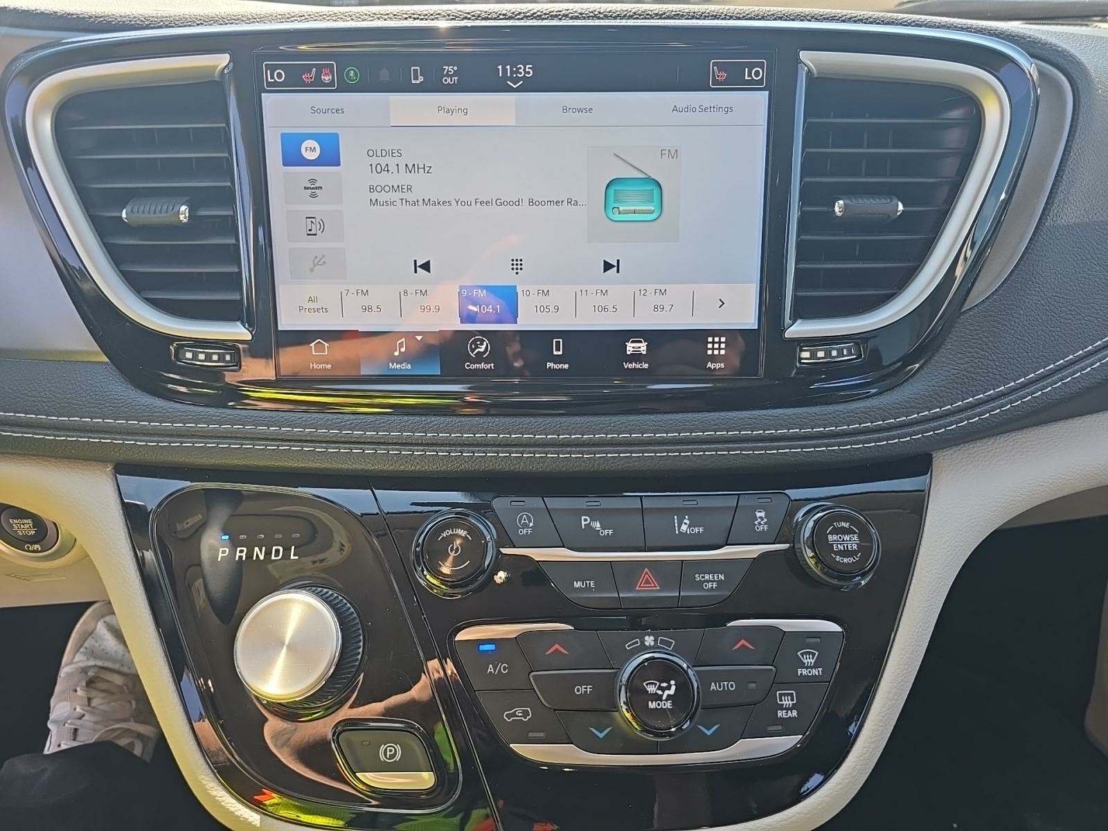 2024 Chrysler Pacifica Touring L FWD