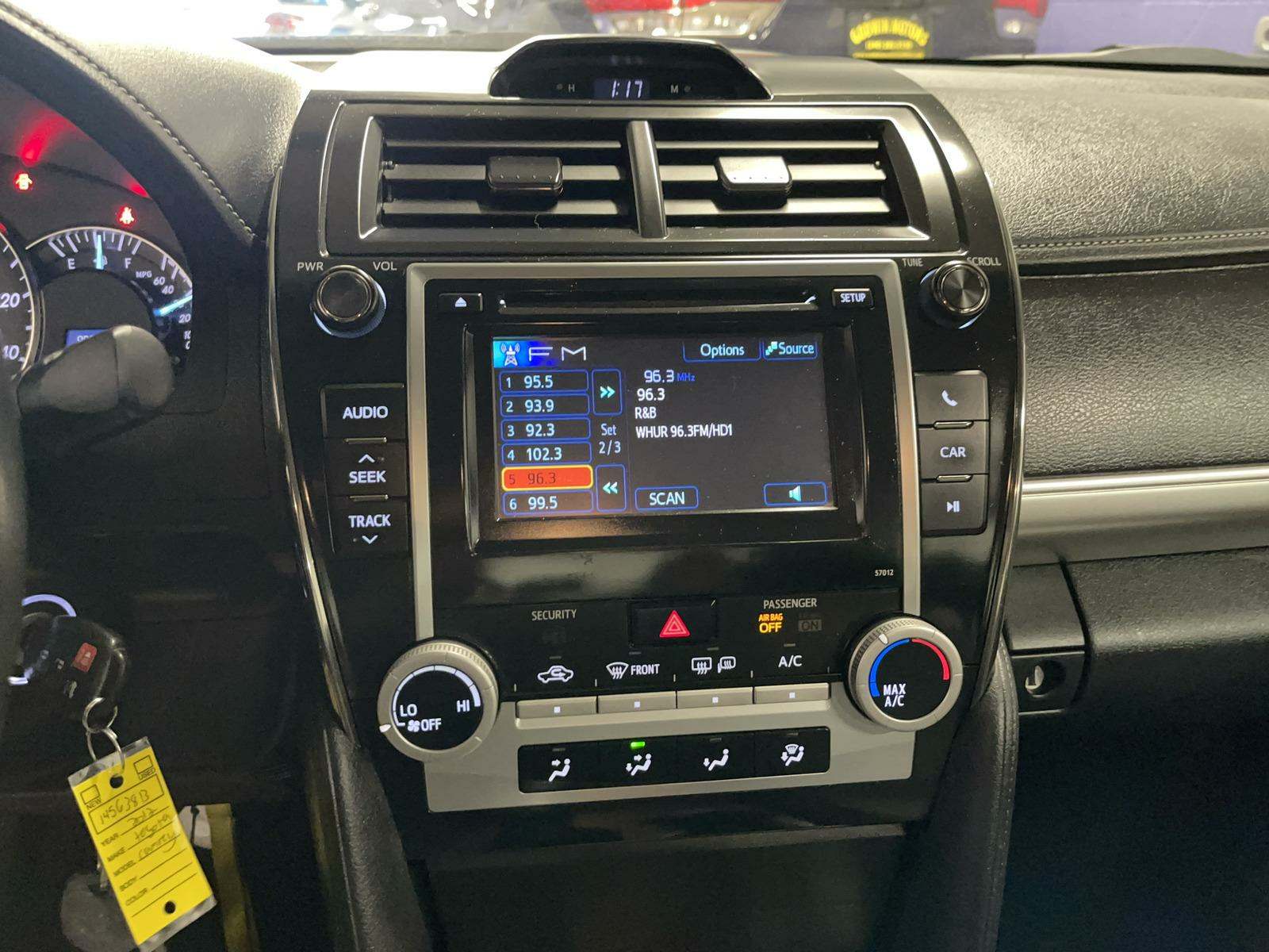 2012 Toyota Camry SE FWD