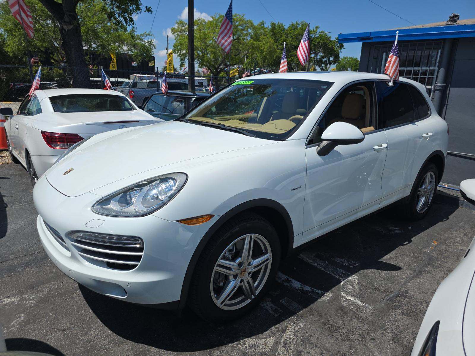 PORSCHE CAYENNE - 1
