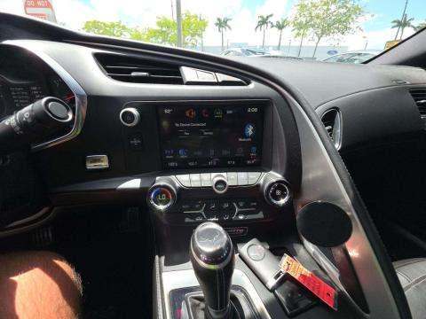 CHEVROLET STINGRAY - 10