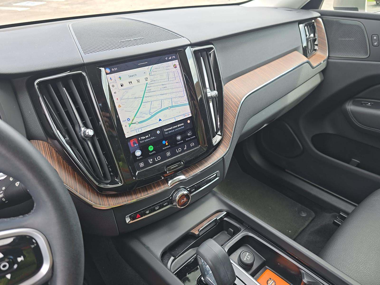 2023 Volvo XC60 B5 Plus AWD