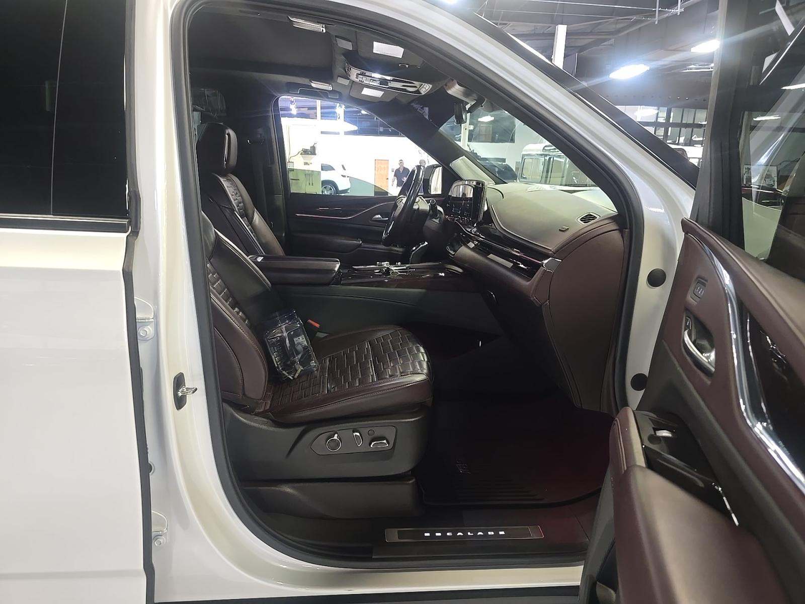 2021 Cadillac Escalade ESV Sport Platinum AWD