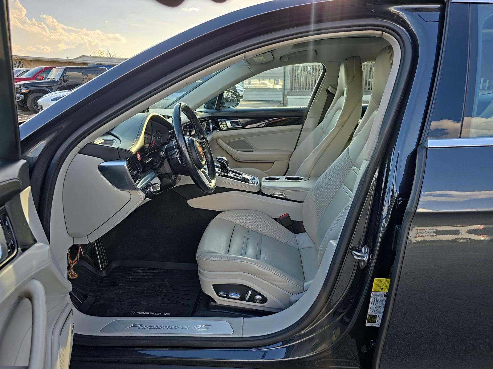 2018 Porsche Panamera 4S AWD