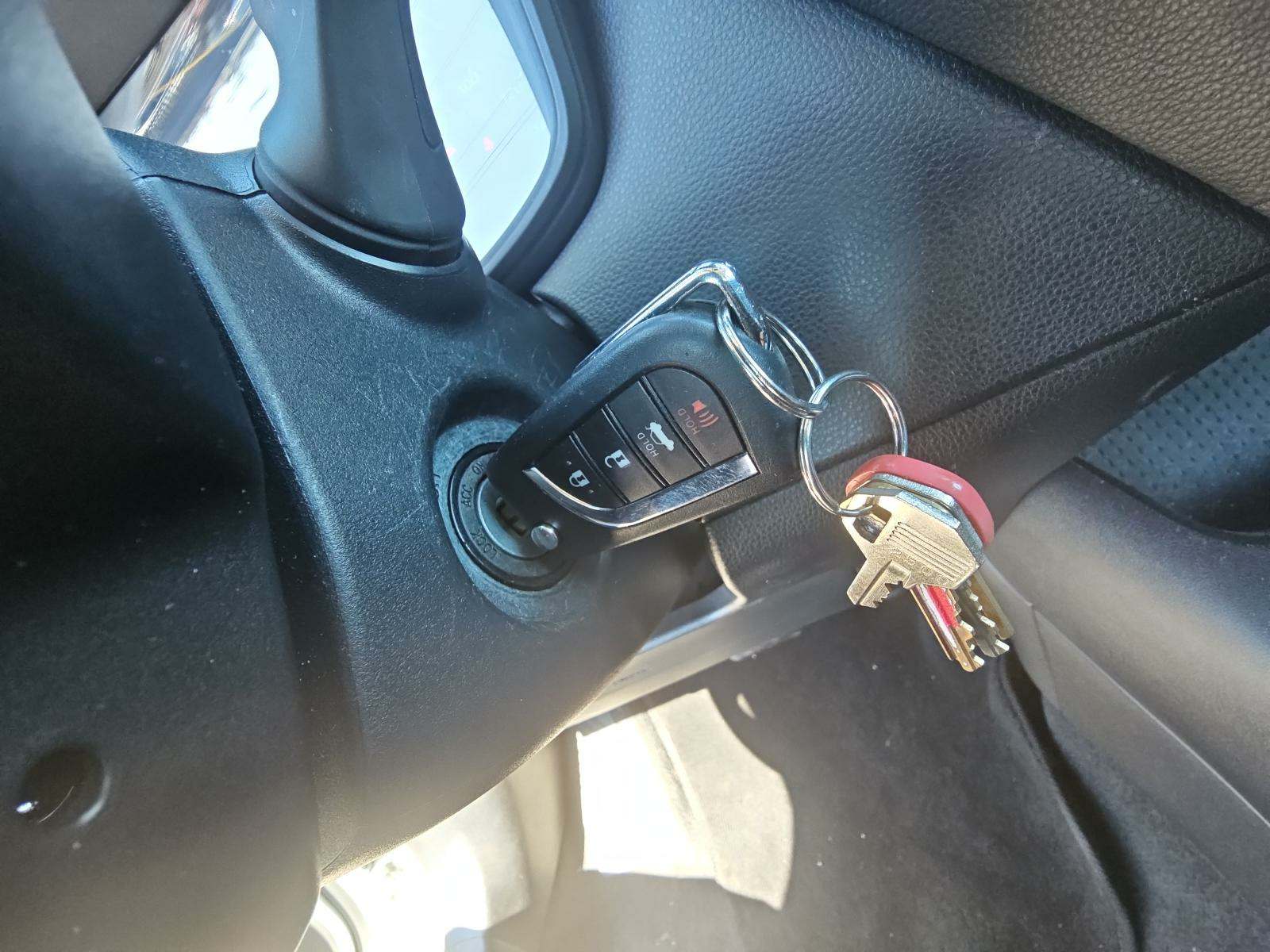 2023 Toyota Corolla LE FWD