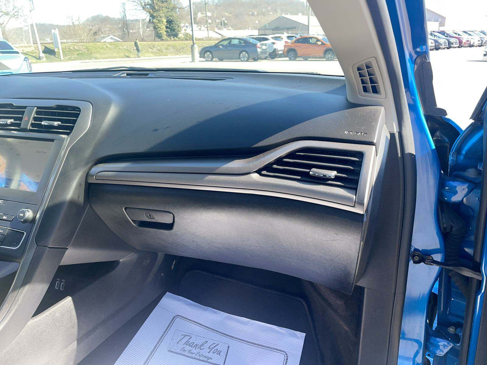 2020 Ford Fusion SE FWD