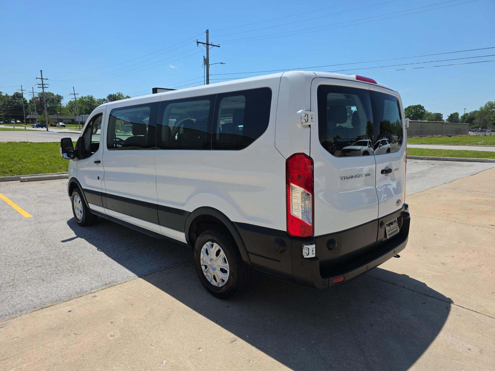 FORD TRANSIT 350 - 2