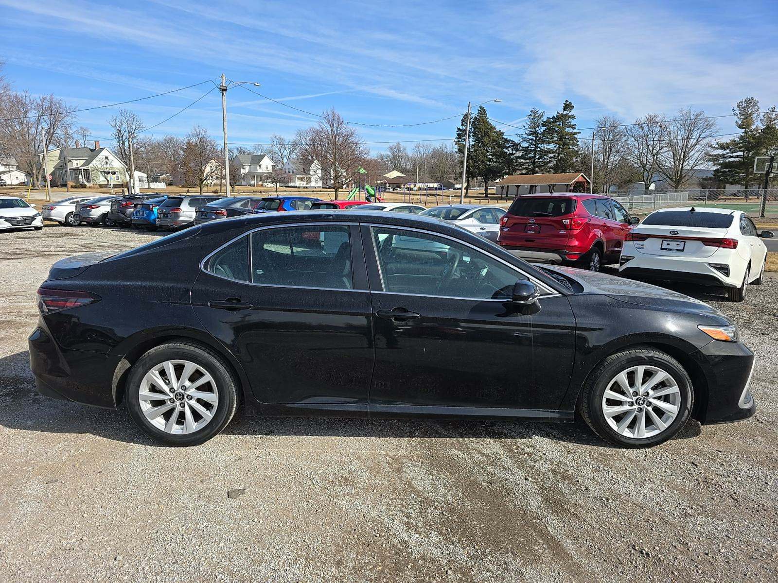2022 Toyota Camry LE FWD