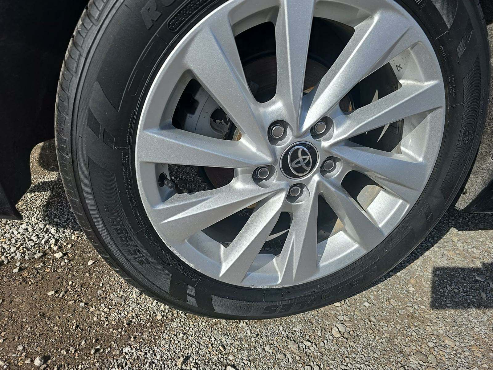 2022 Toyota Camry LE FWD