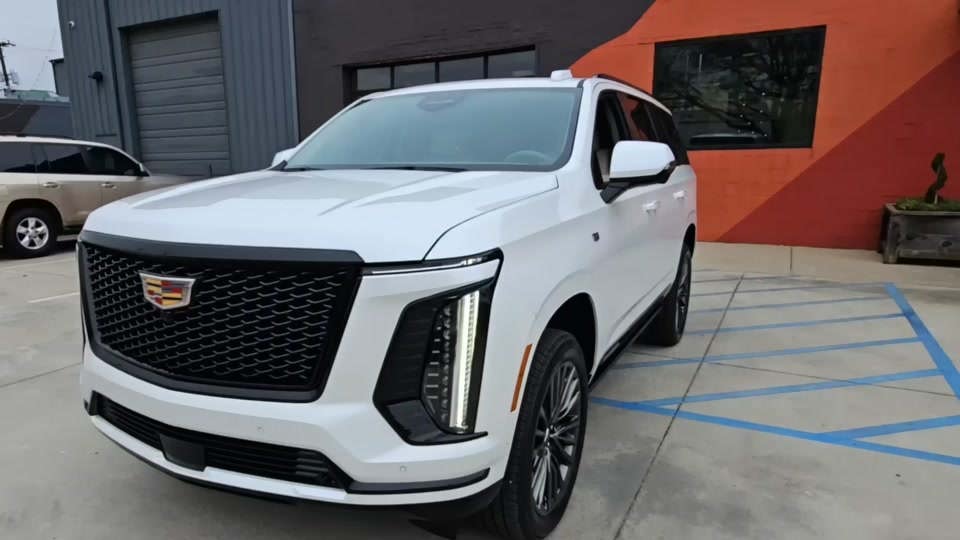 2025 Cadillac Escalade Sport Platinum