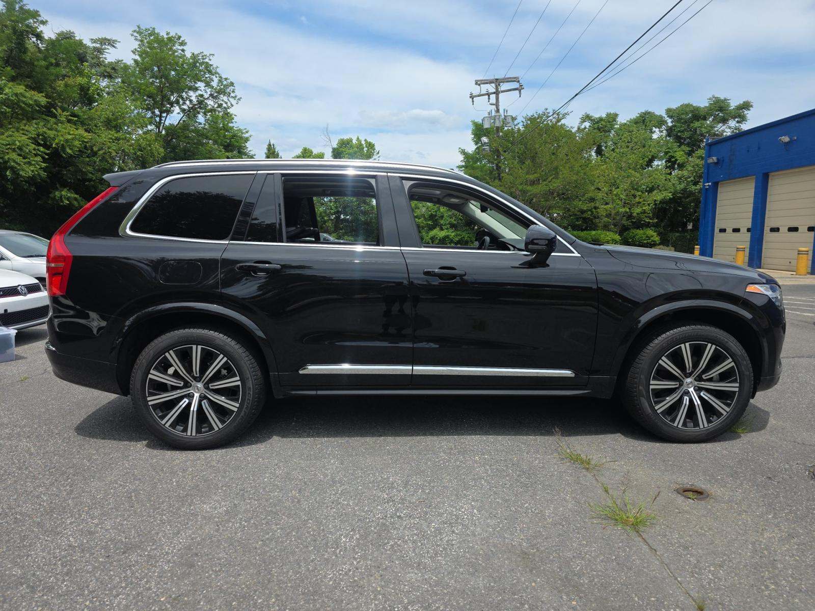 2025 Volvo XC90 B5 Core AWD