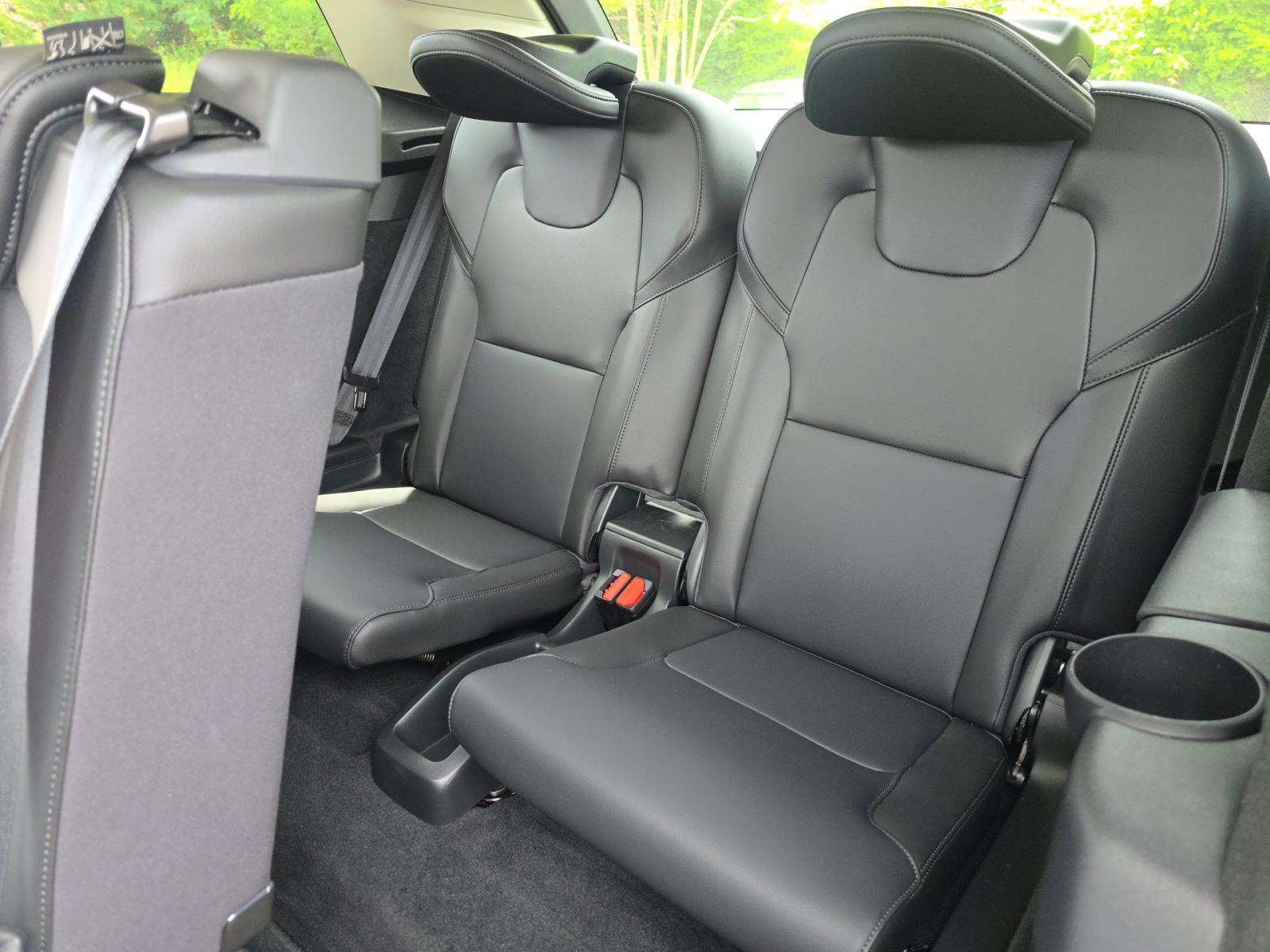 2025 Volvo XC90 B5 Core AWD