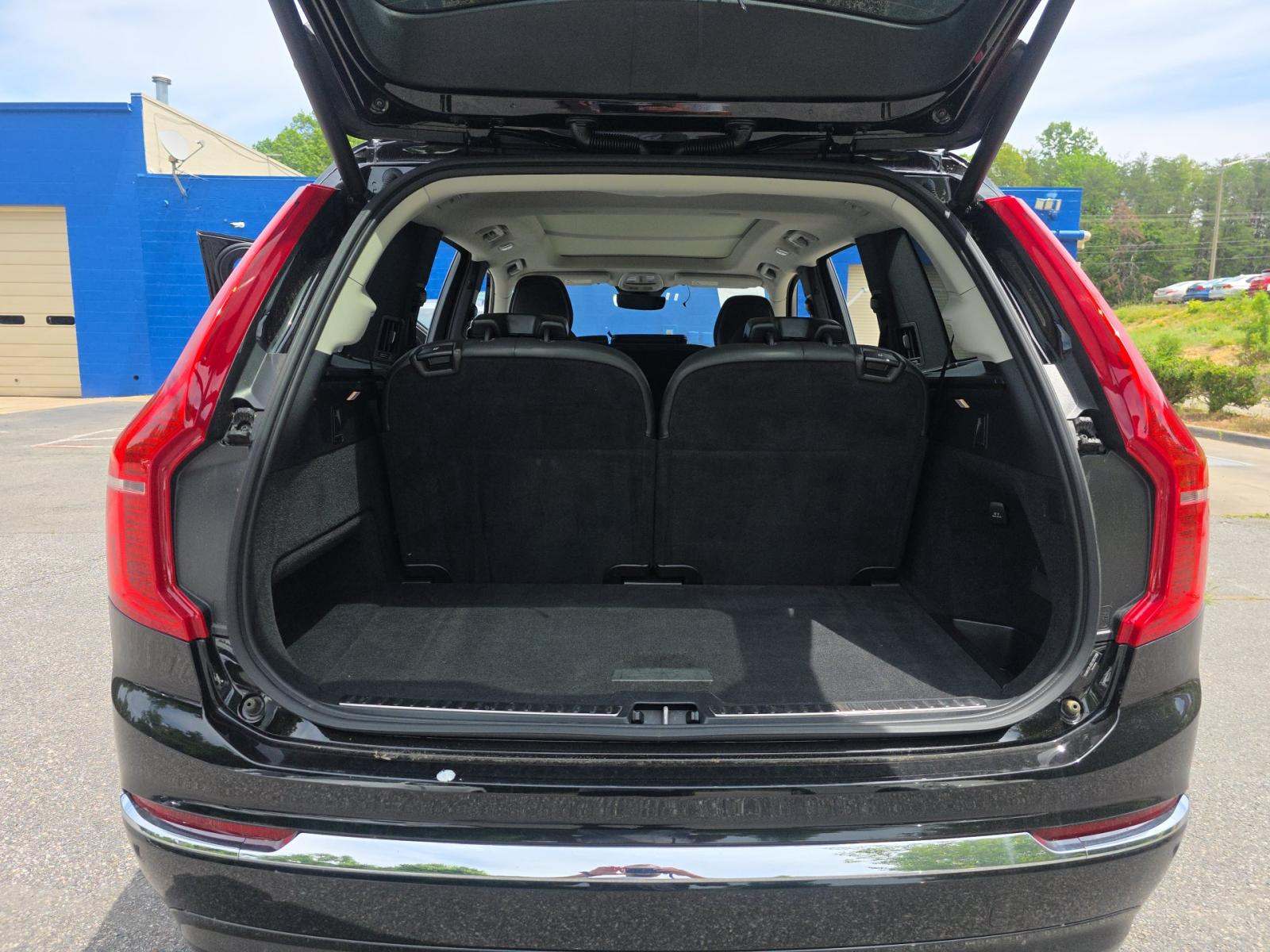 2025 Volvo XC90 B5 Core AWD