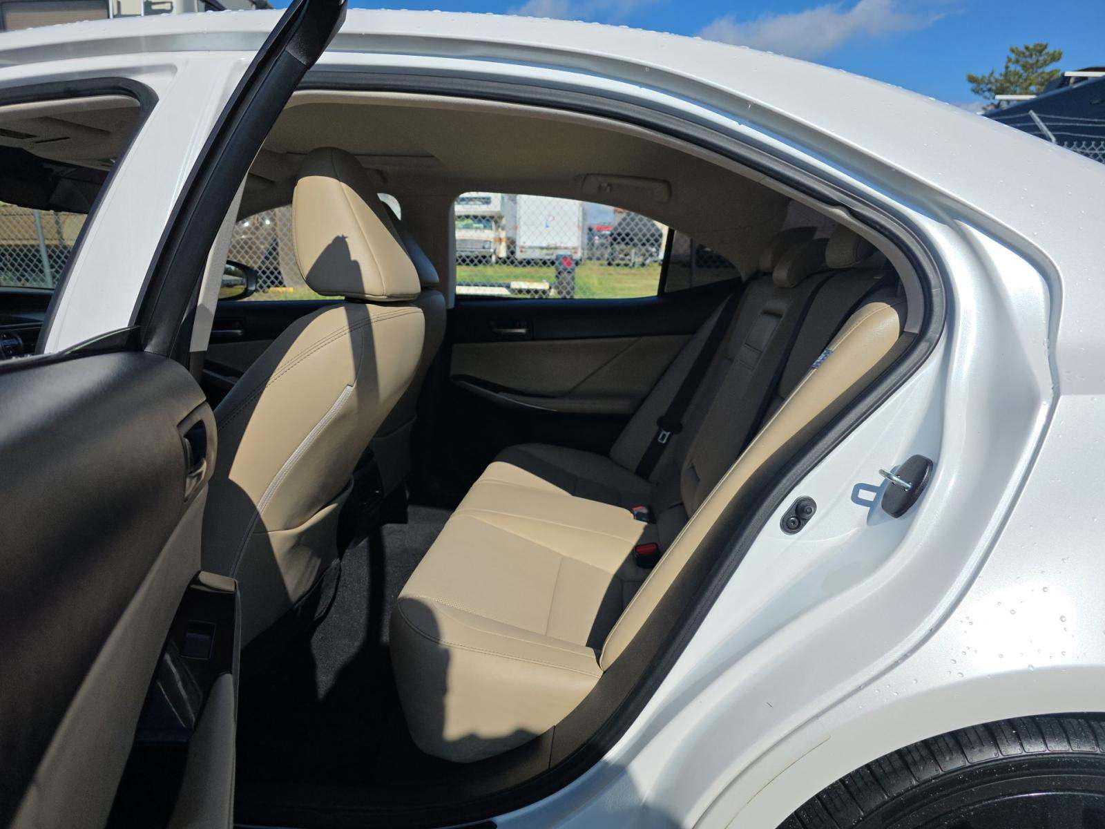 2019 Lexus IS IS 300 RWD