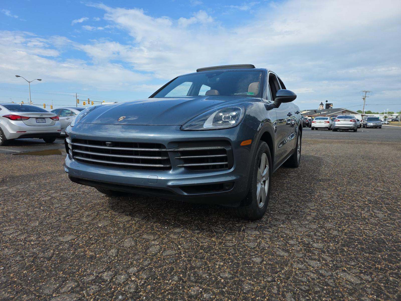 PORSCHE CAYENNE - 1