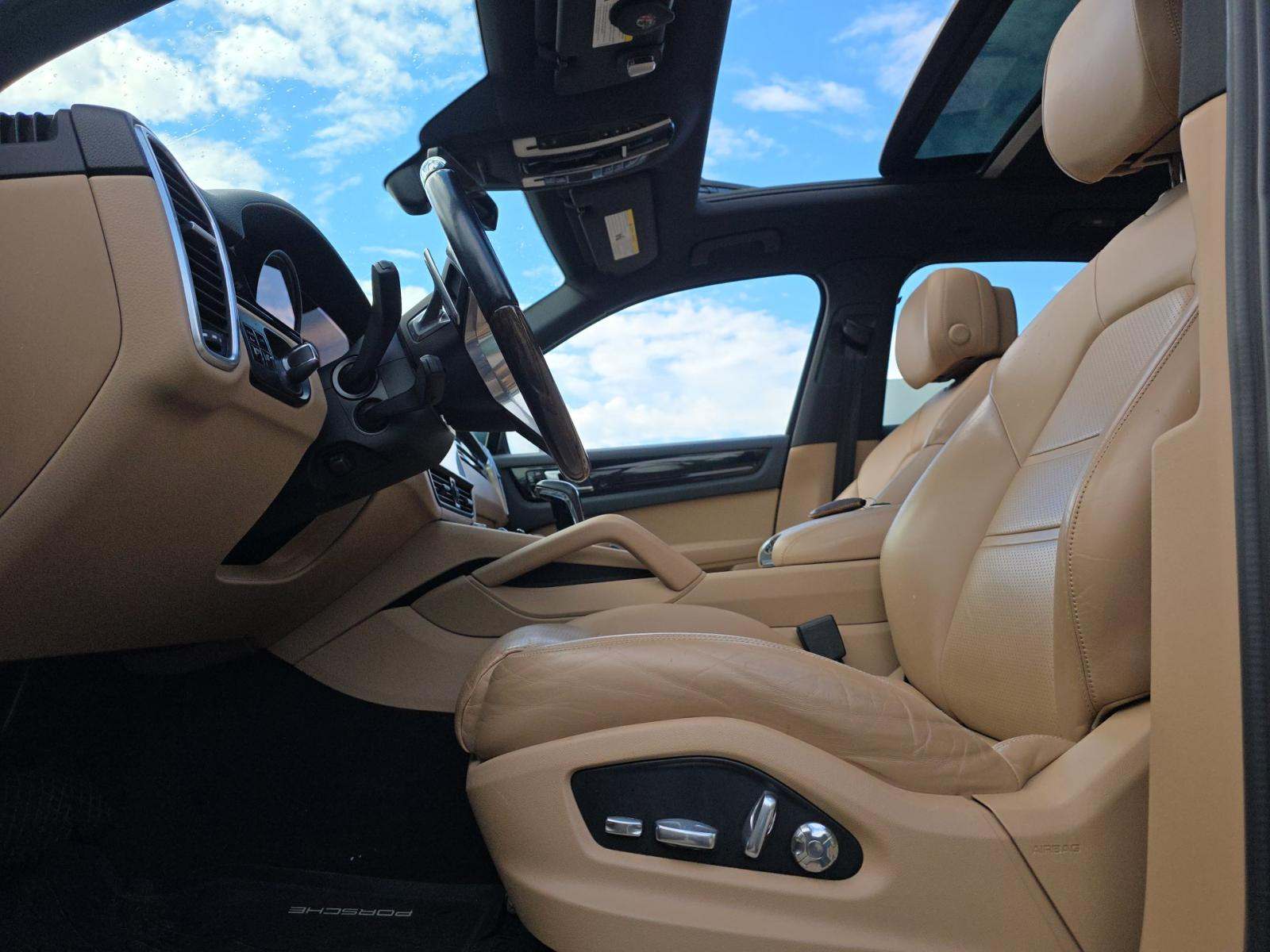PORSCHE CAYENNE - 6