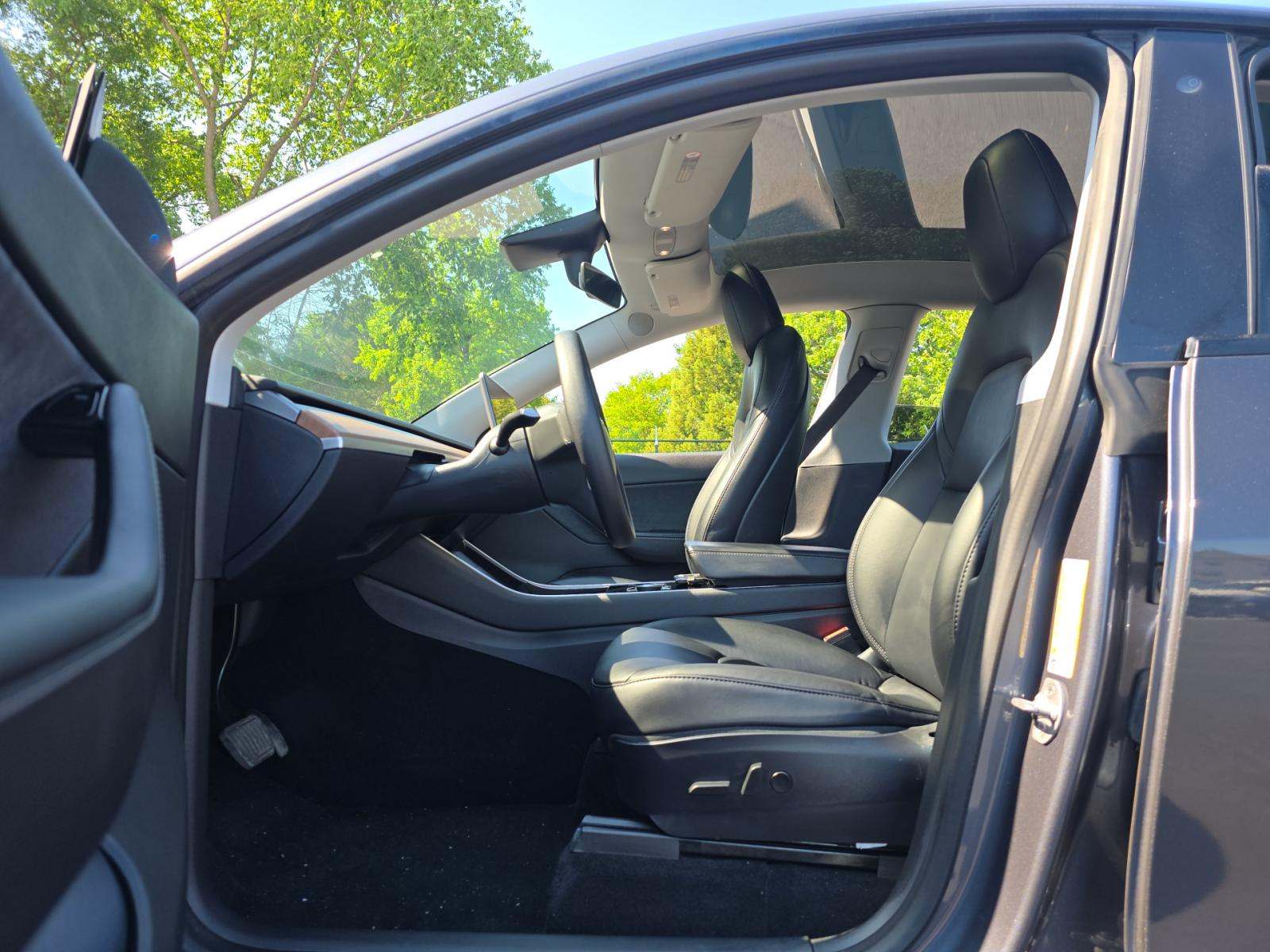 TESLA MODEL Y - 6