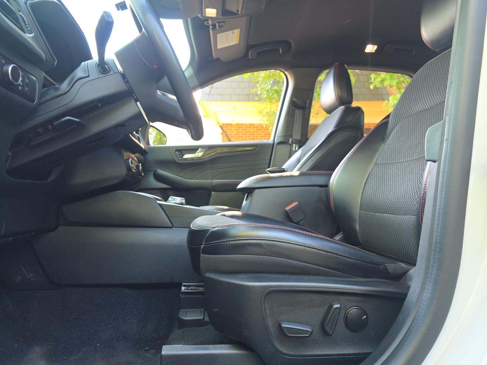 2023 Ford Escape ST-Line FWD